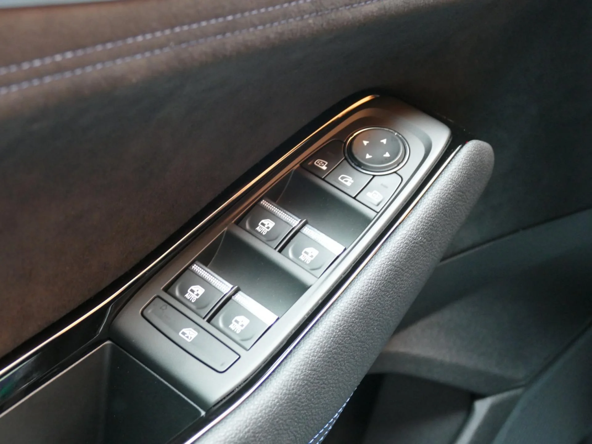 RENAULT AUSTRAL - Miniature 22 sur 31 - Cliquer pour voir cette photo