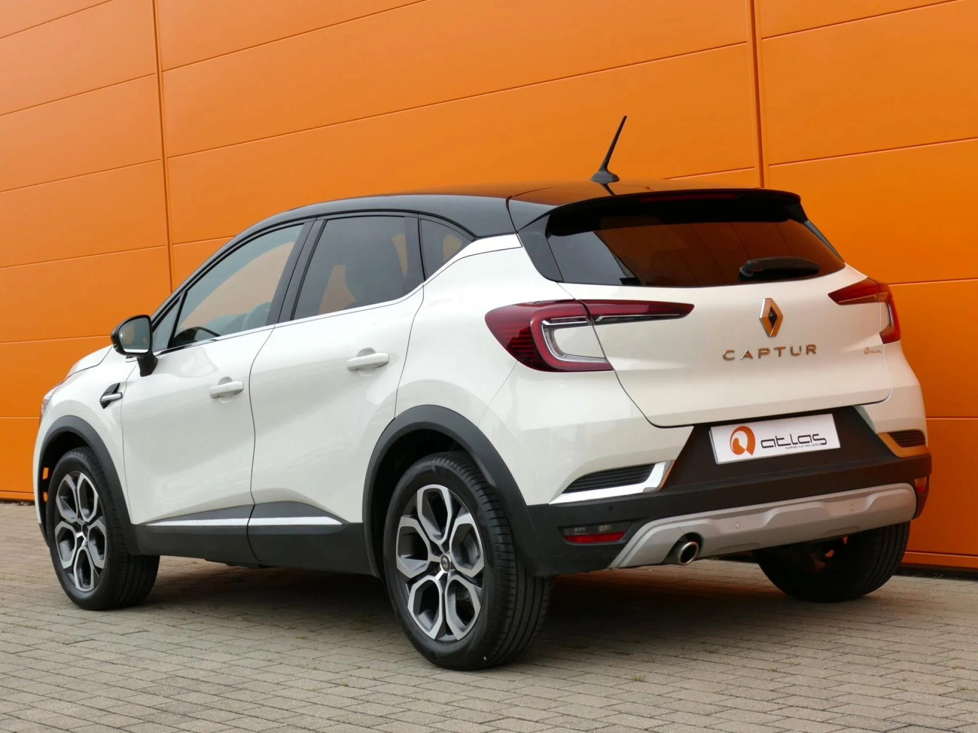 RENAULT CAPTUR - Miniature 4 sur 37 - Cliquer pour voir cette photo