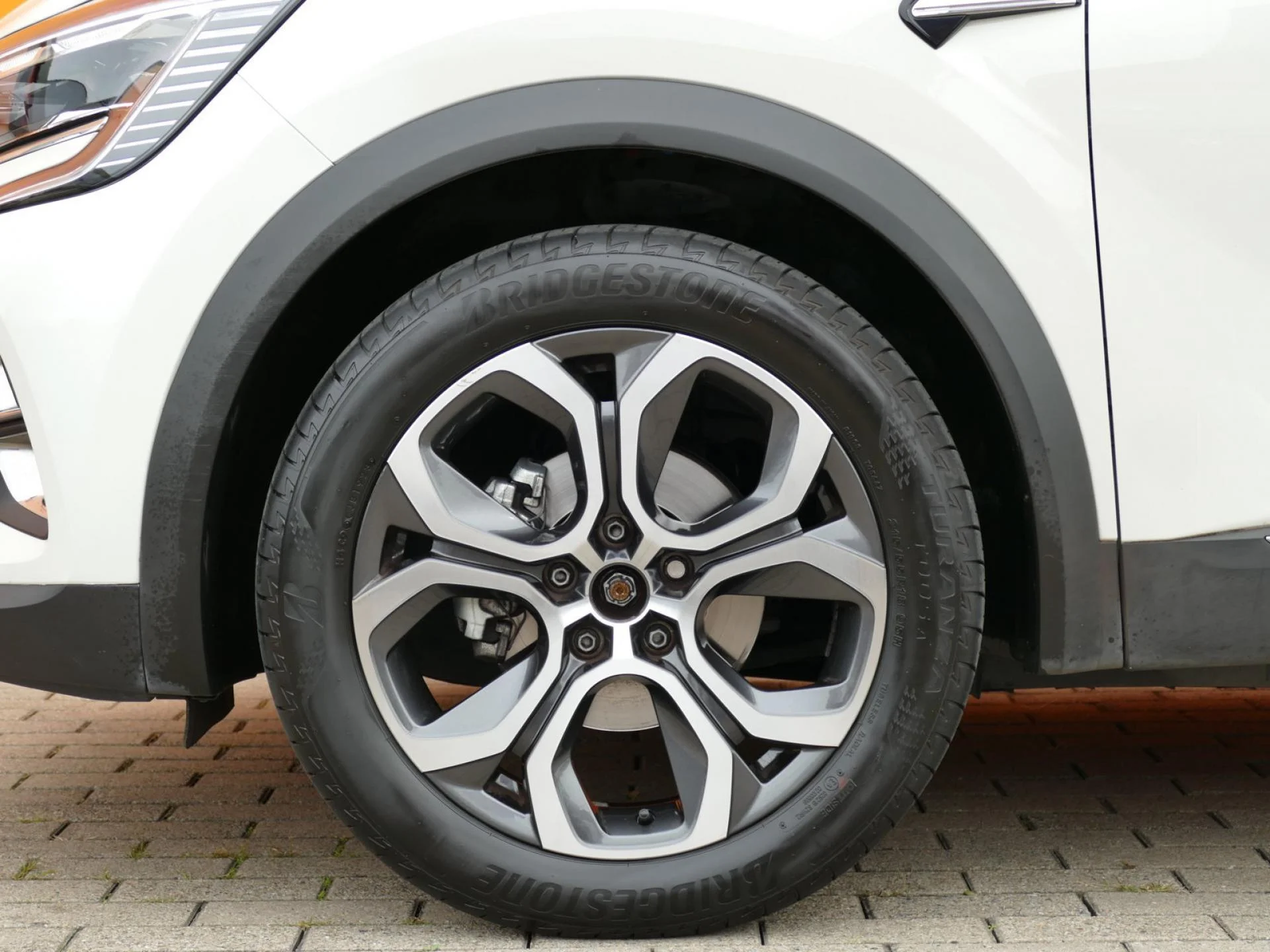 RENAULT CAPTUR - Miniature 36 sur 37 - Cliquer pour voir cette photo