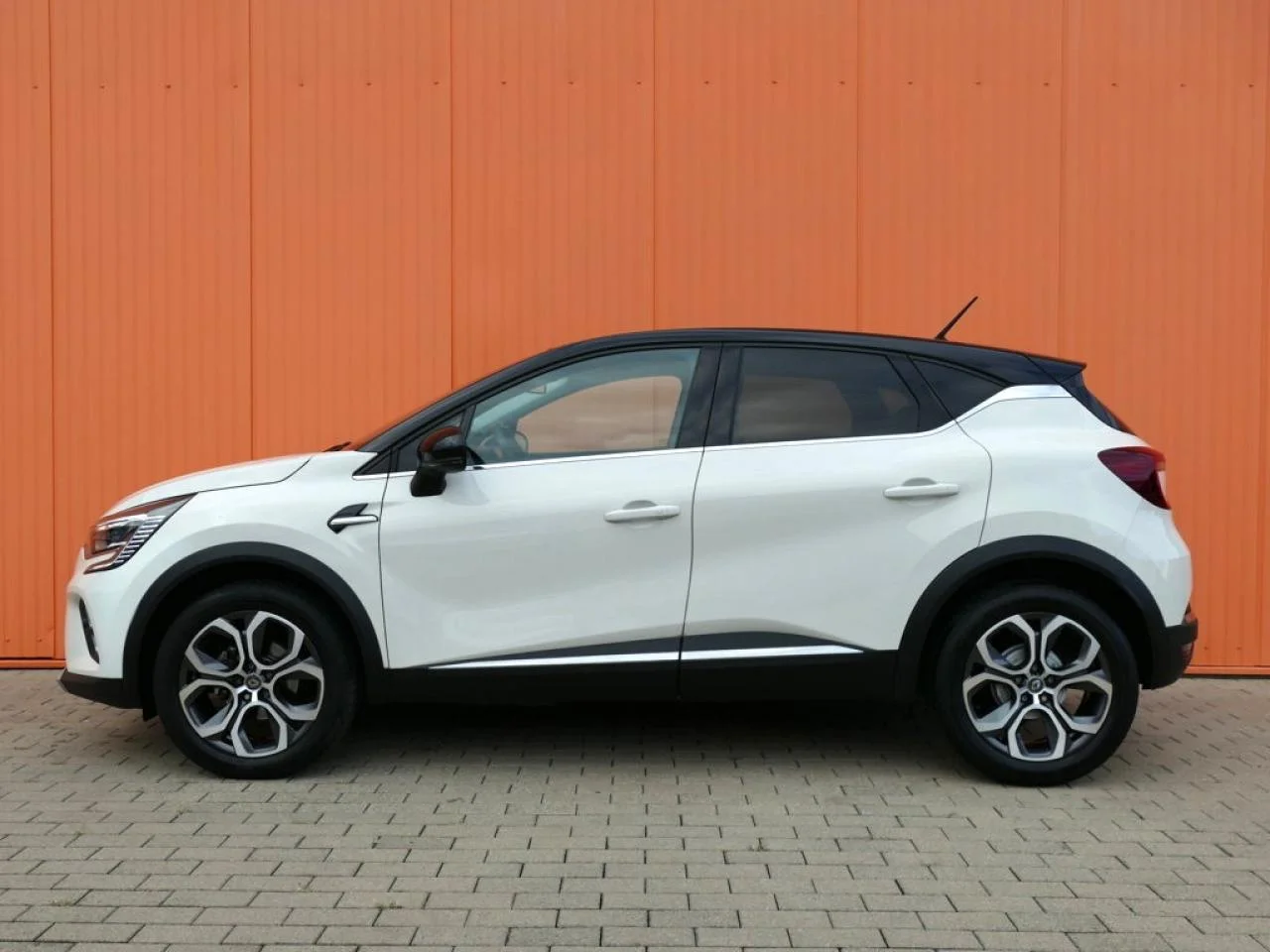 RENAULT CAPTUR - Miniature 7 sur 37 - Cliquer pour voir cette photo