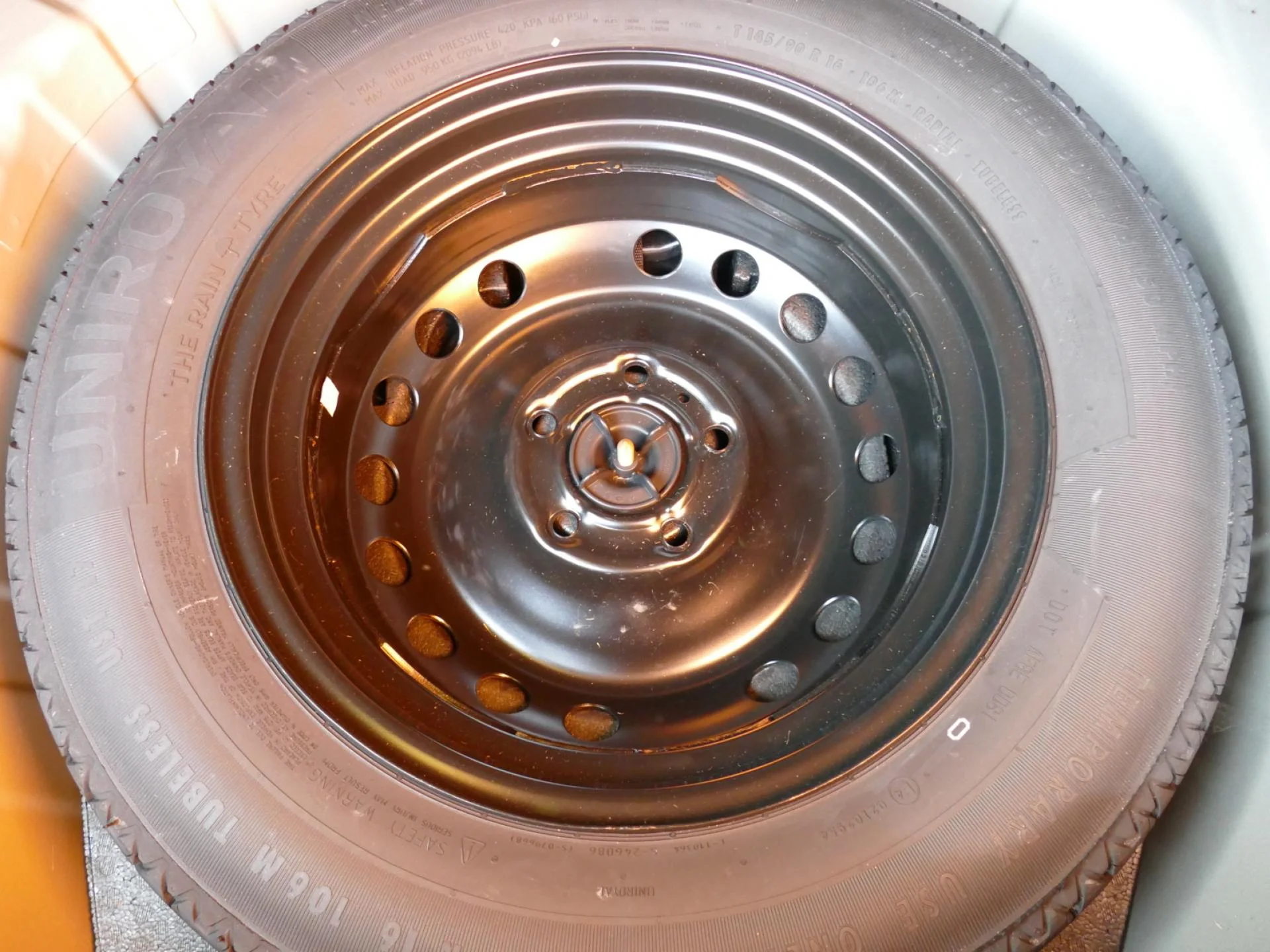 RENAULT CAPTUR - Miniature 30 sur 36 - Cliquer pour voir cette photo