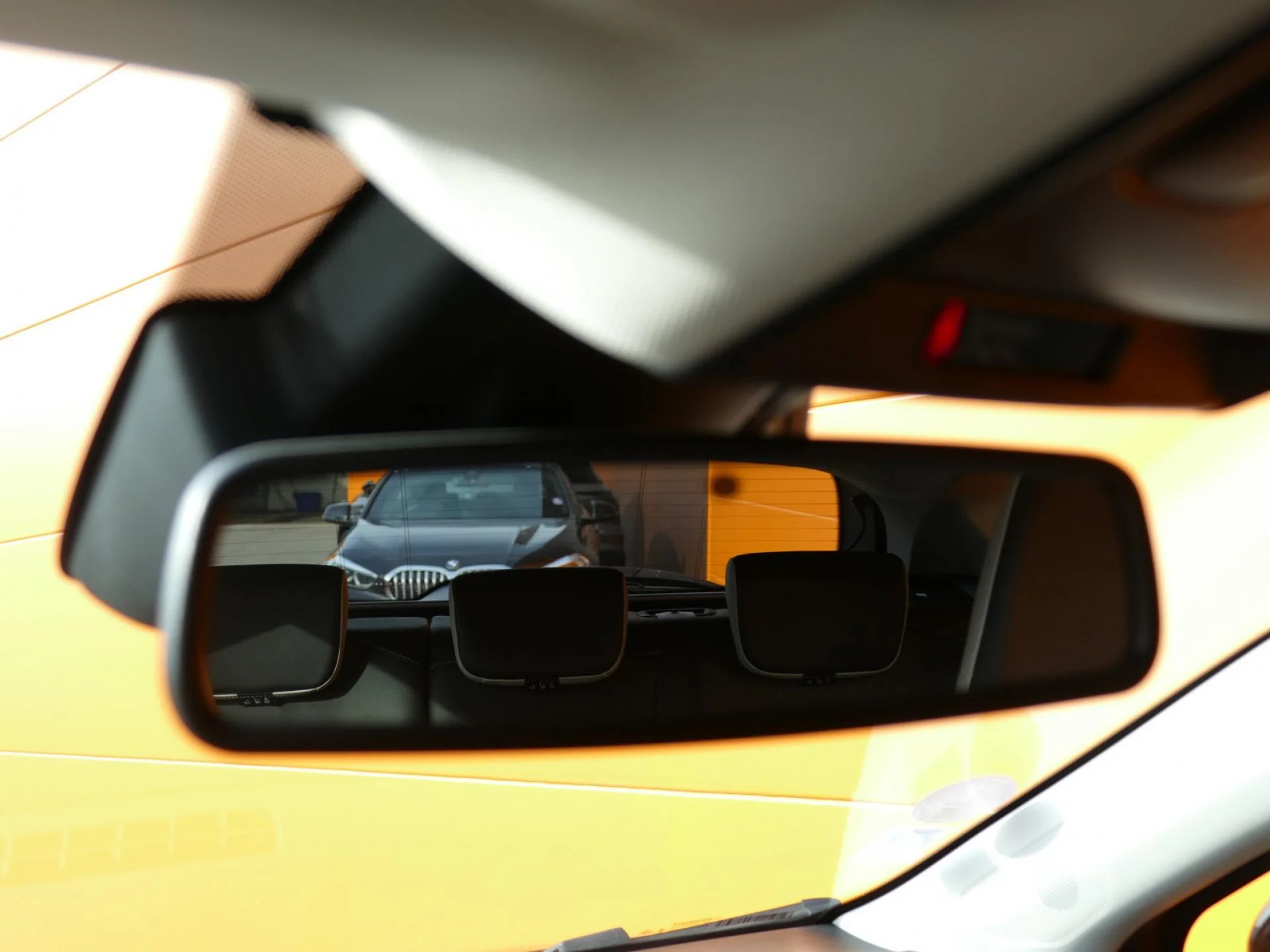 RENAULT CAPTUR - Miniature 24 sur 36 - Cliquer pour voir cette photo