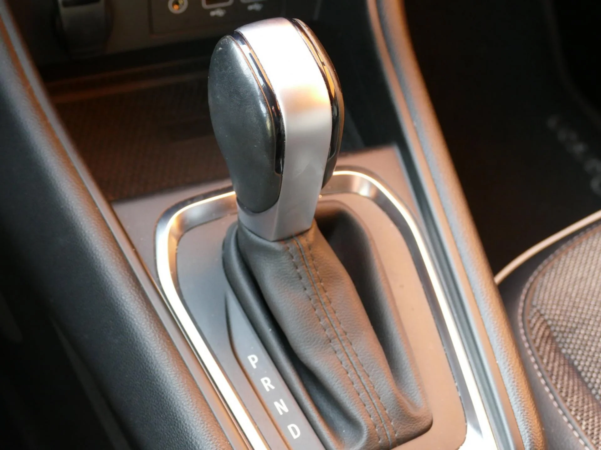 RENAULT CAPTUR - Miniature 19 sur 36 - Cliquer pour voir cette photo