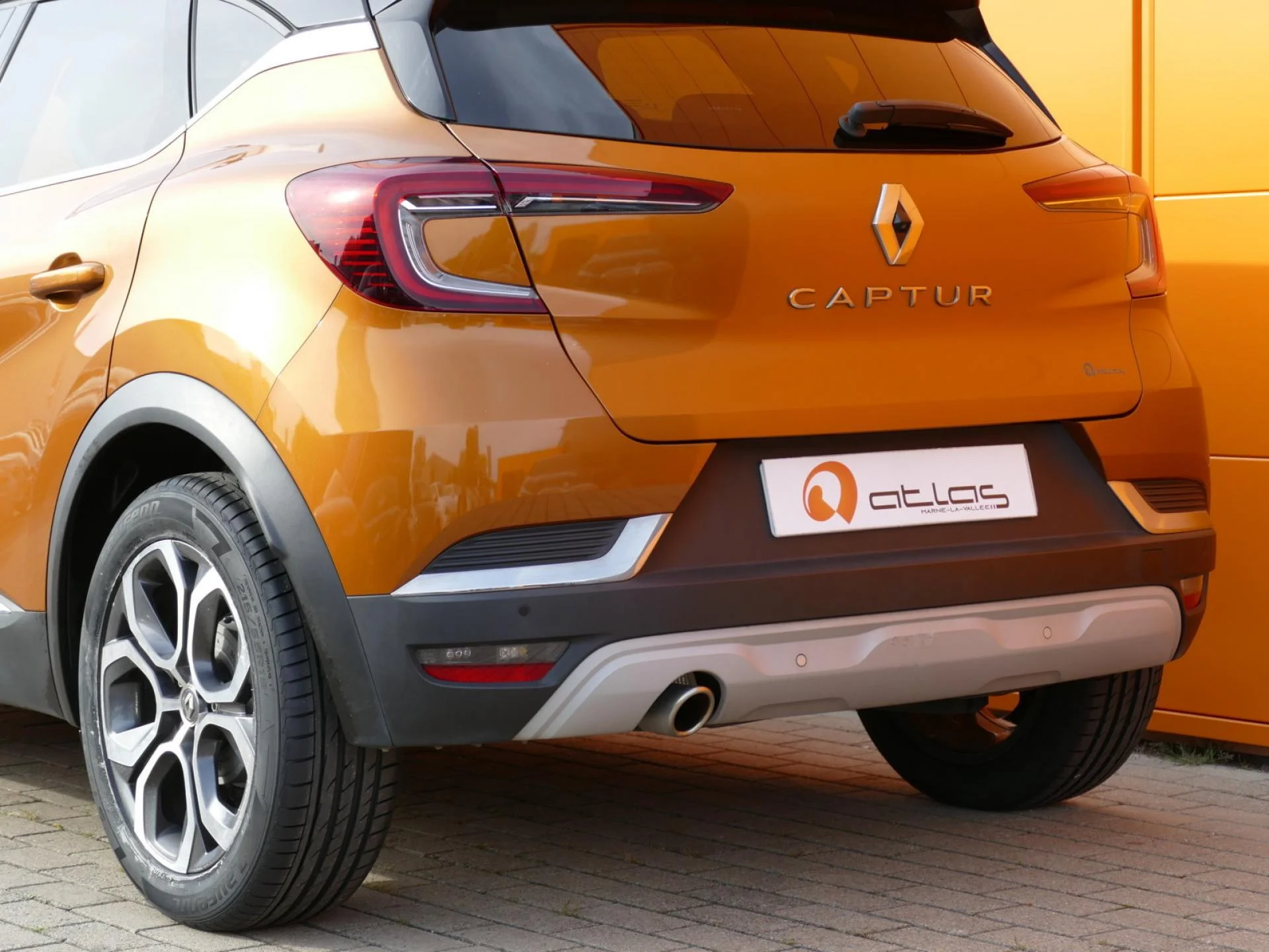 RENAULT CAPTUR - Miniature 34 sur 36 - Cliquer pour voir cette photo