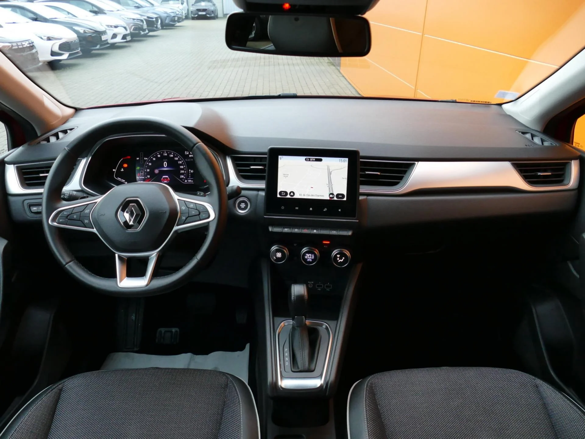RENAULT CAPTUR - Miniature 5 sur 35 - Cliquer pour voir cette photo