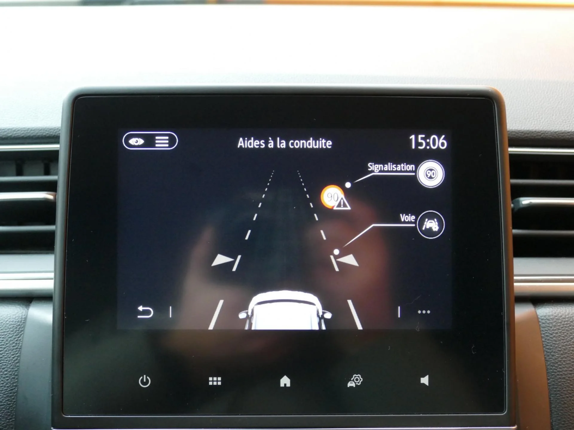 RENAULT CAPTUR - Miniature 11 sur 35 - Cliquer pour voir cette photo