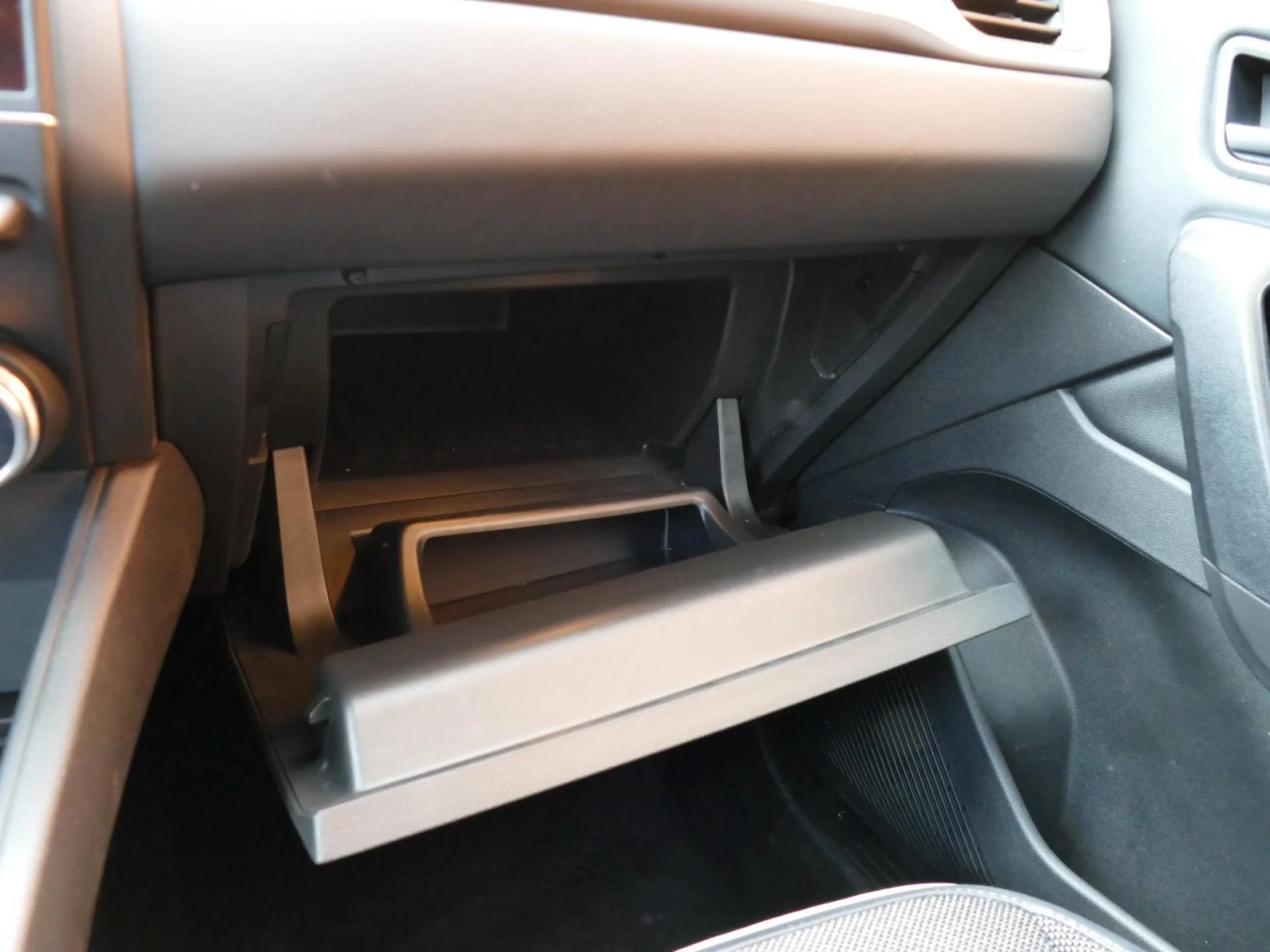 RENAULT CAPTUR - Miniature 25 sur 34 - Cliquer pour voir cette photo