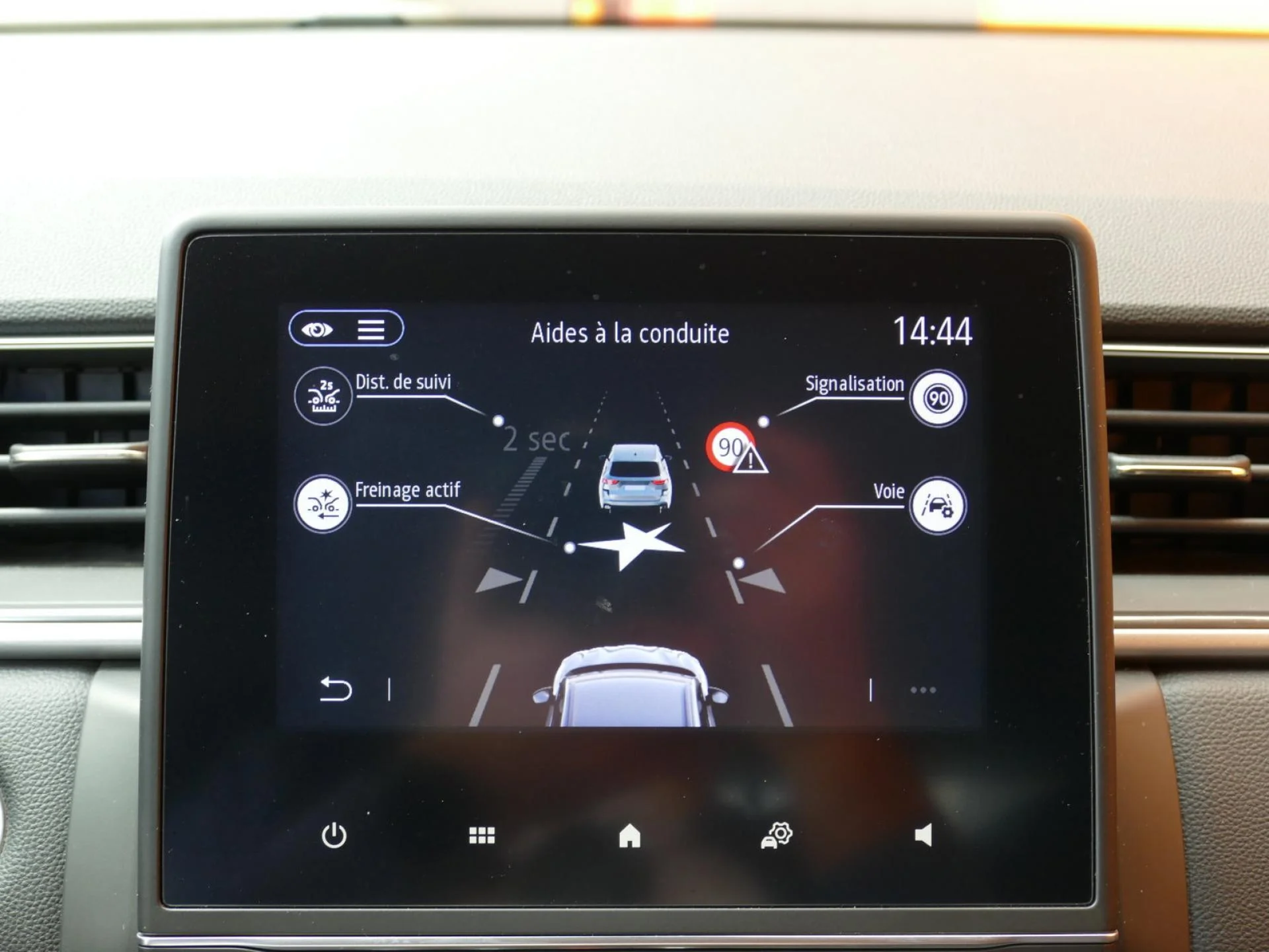 RENAULT CAPTUR - Miniature 12 sur 34 - Cliquer pour voir cette photo