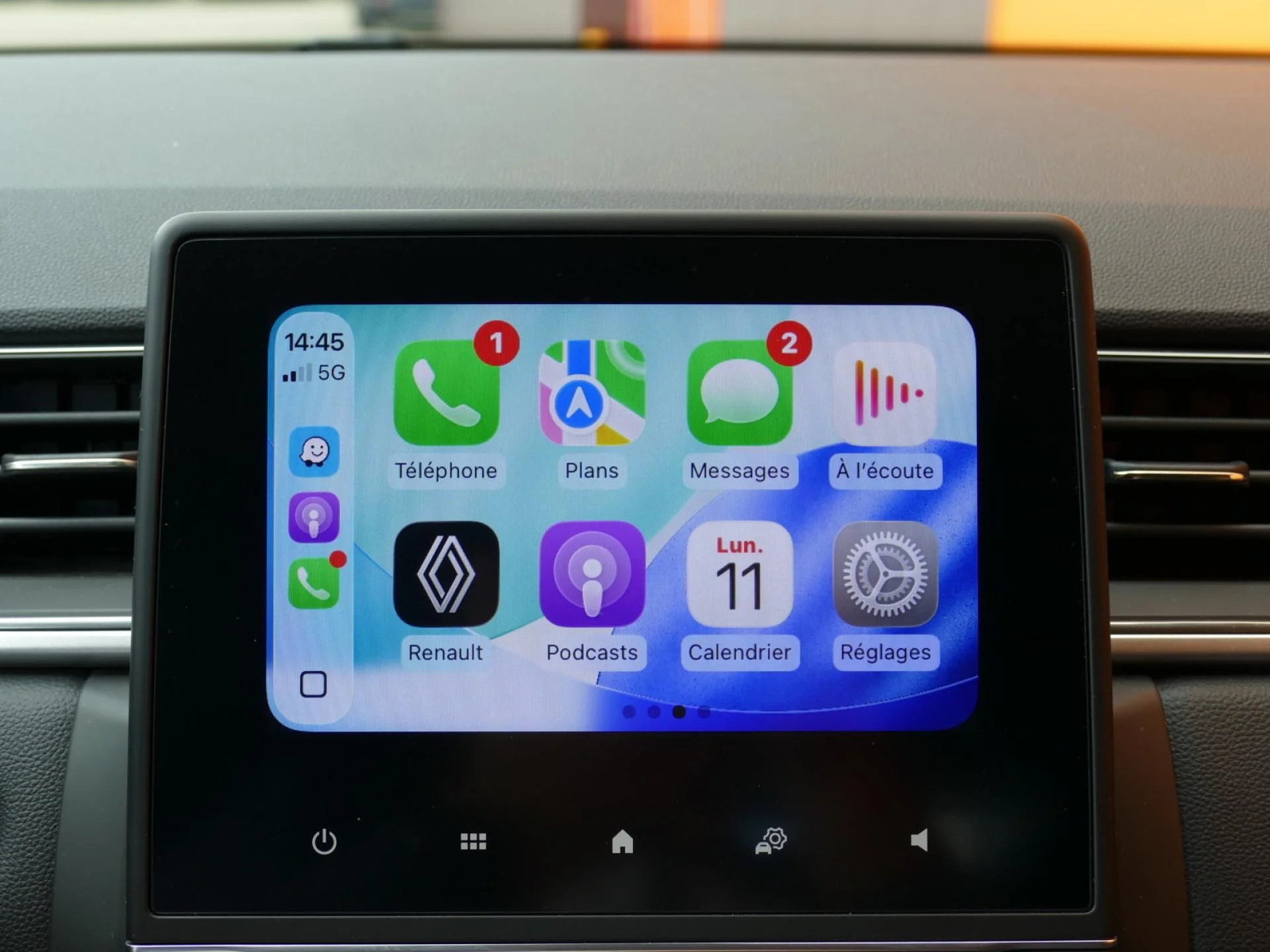 RENAULT CAPTUR - Miniature 14 sur 34 - Cliquer pour voir cette photo