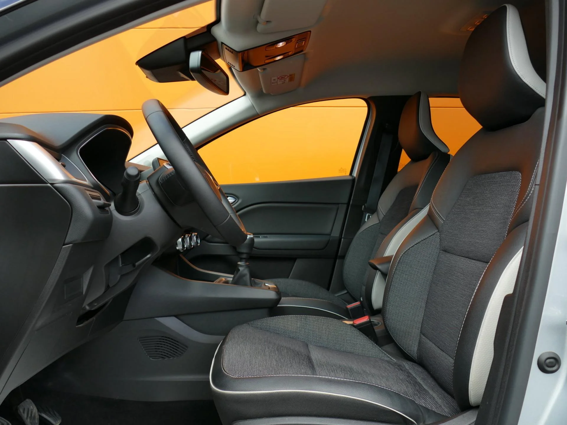 RENAULT CAPTUR - Miniature 6 sur 34 - Cliquer pour voir cette photo