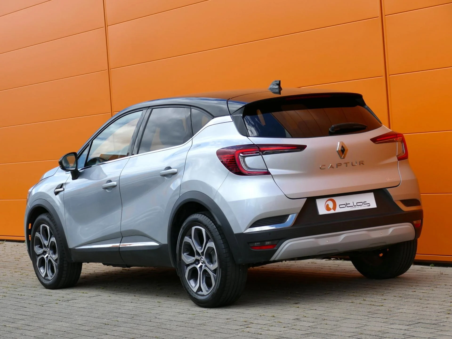 RENAULT CAPTUR - Miniature 4 sur 34 - Cliquer pour voir cette photo