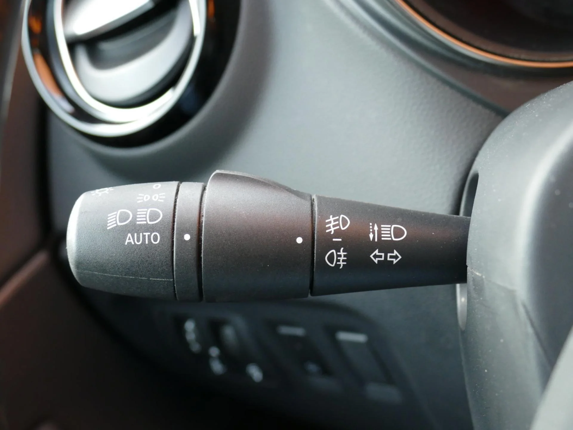 RENAULT CAPTUR - Miniature 22 sur 32 - Cliquer pour voir cette photo