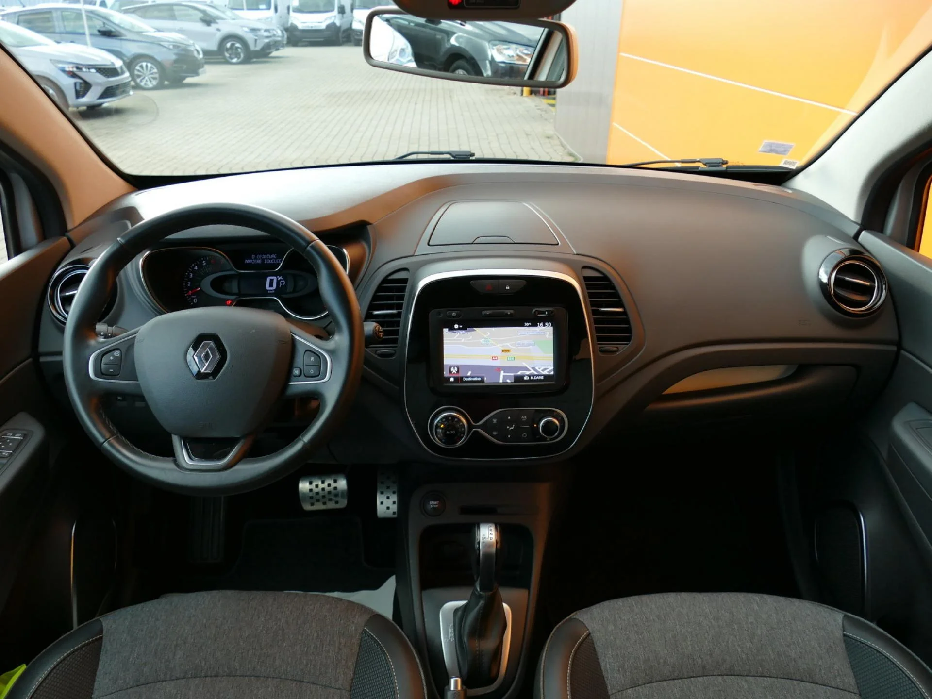 RENAULT CAPTUR - Miniature 5 sur 32 - Cliquer pour voir cette photo