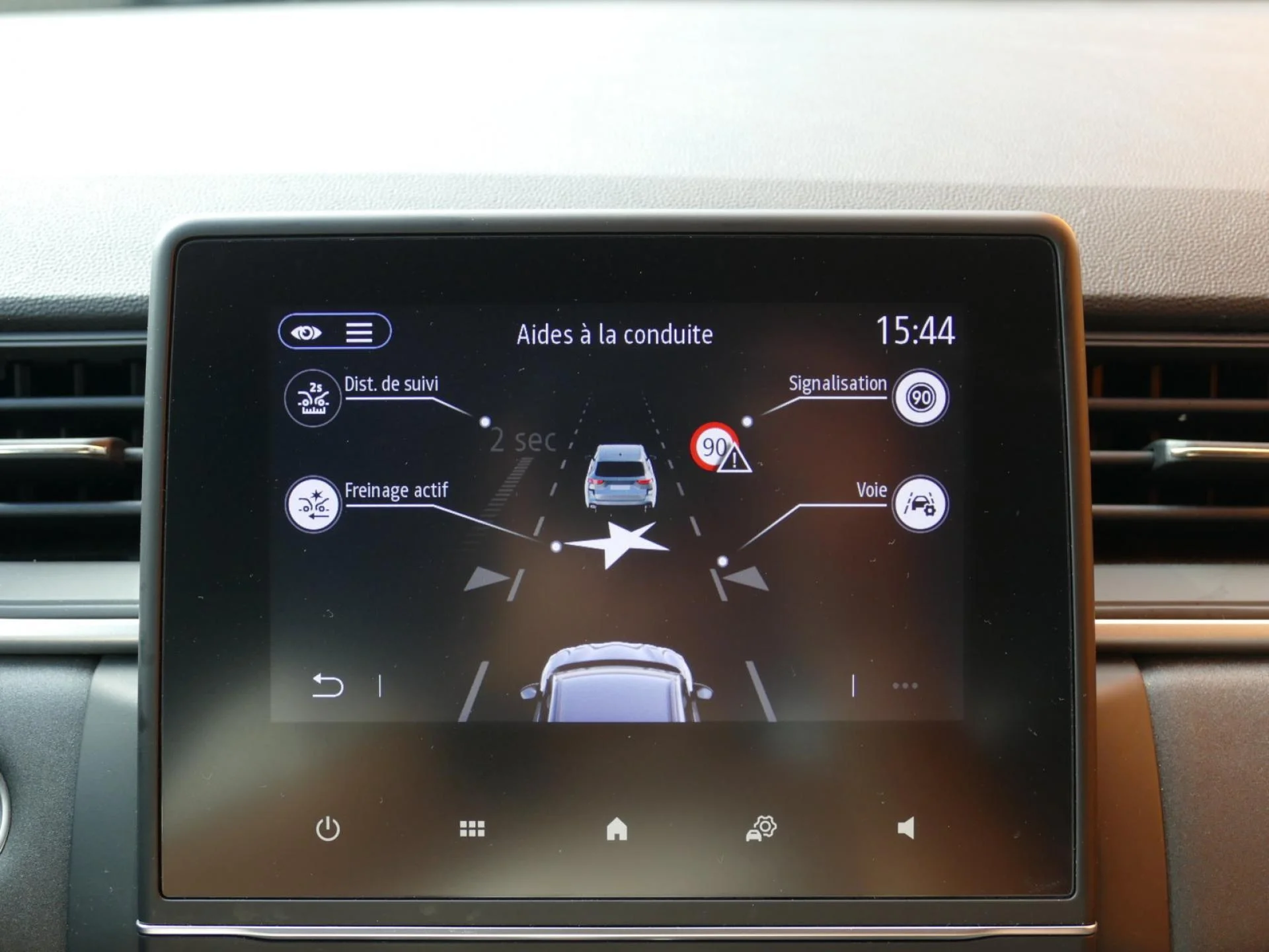 RENAULT CAPTUR - Miniature 12 sur 32 - Cliquer pour voir cette photo