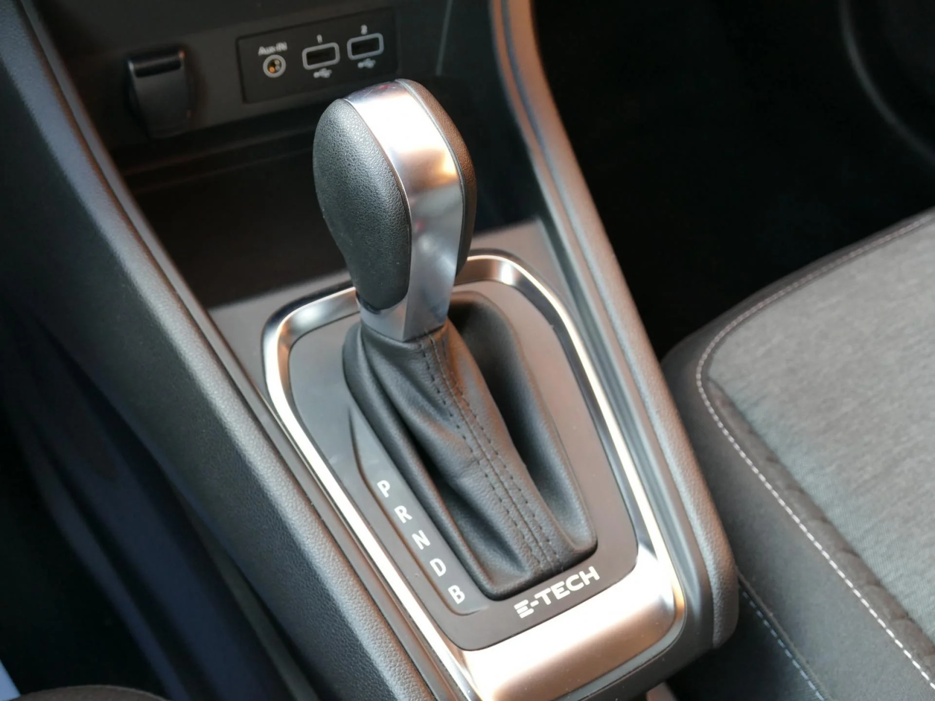 RENAULT CAPTUR - Miniature 19 sur 32 - Cliquer pour voir cette photo