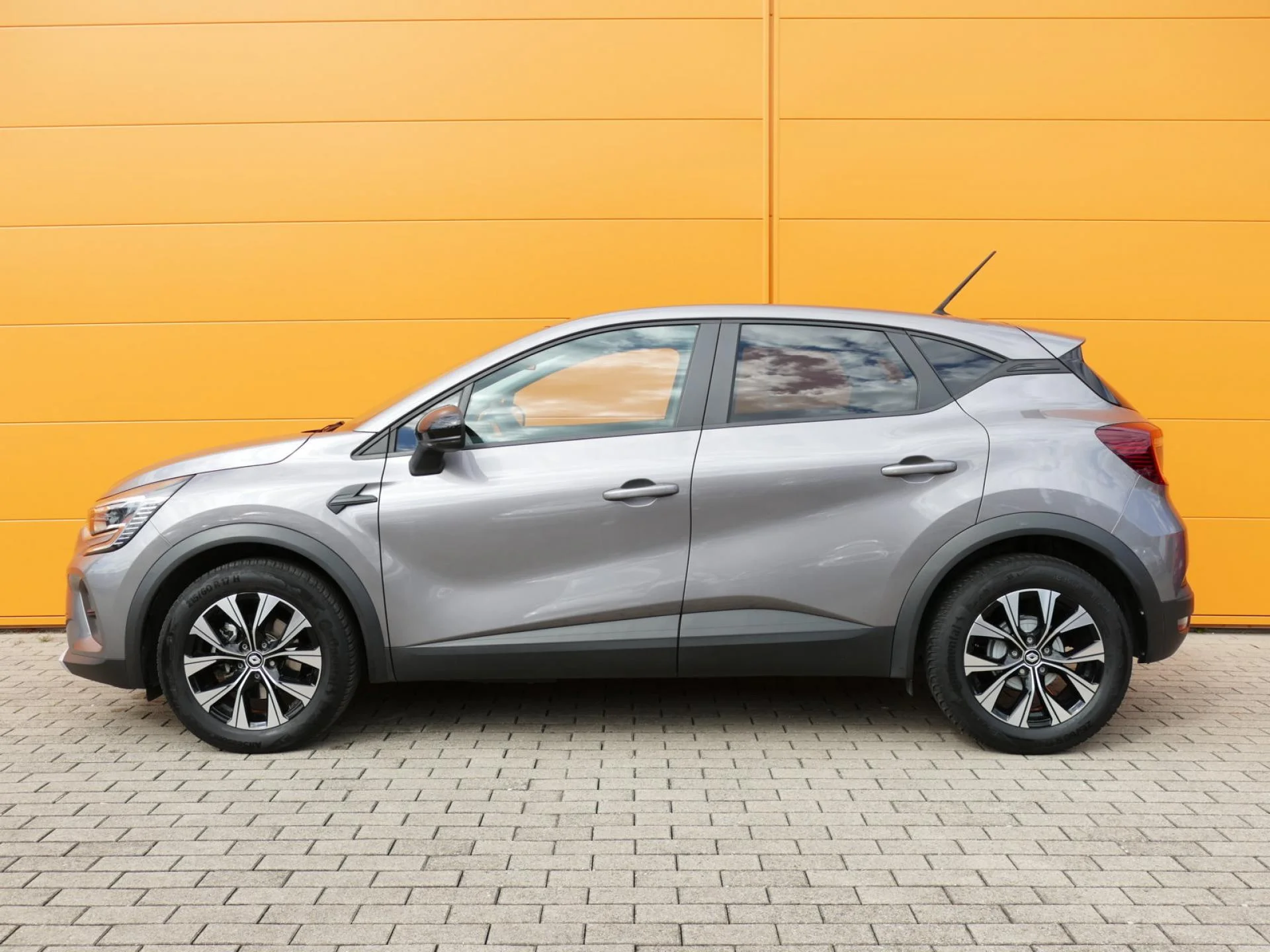 RENAULT CAPTUR - Miniature 4 sur 32 - Cliquer pour voir cette photo