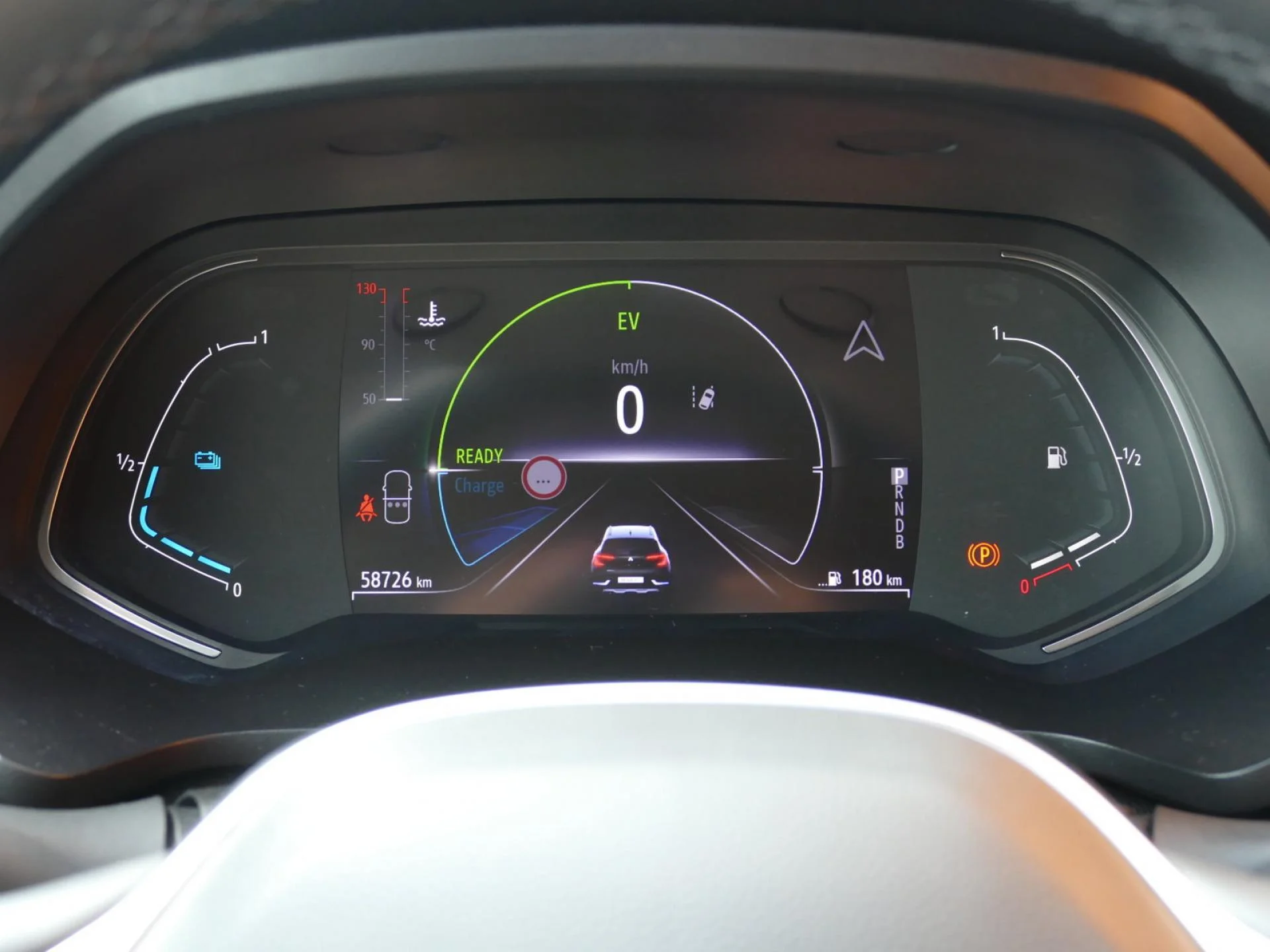 RENAULT CAPTUR - Miniature 17 sur 32 - Cliquer pour voir cette photo