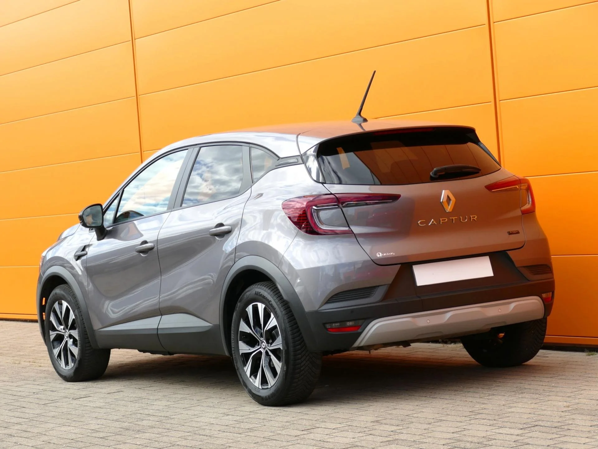 RENAULT CAPTUR - Miniature 5 sur 32 - Cliquer pour voir cette photo