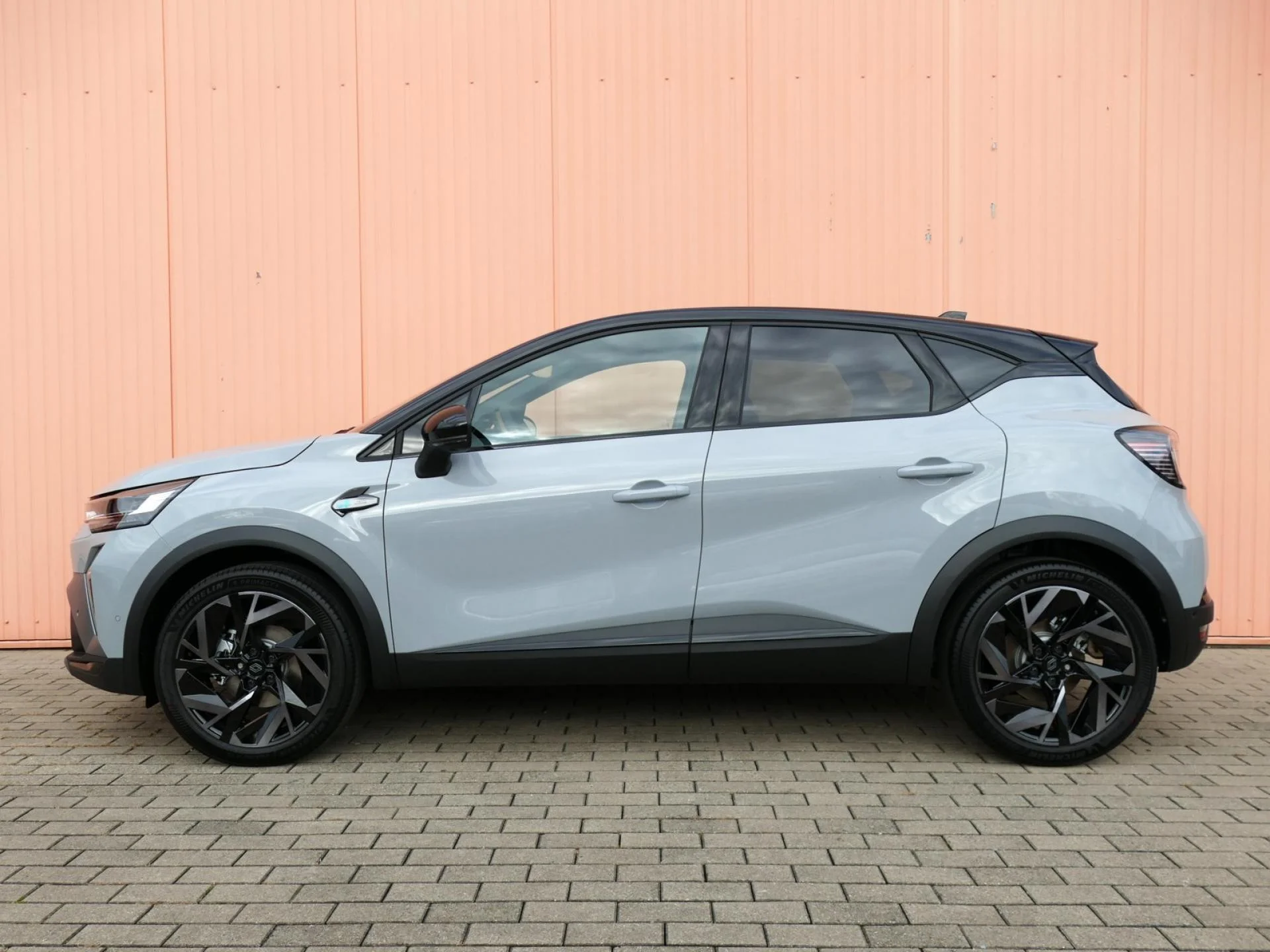 RENAULT CAPTUR - Miniature 29 sur 32 - Cliquer pour voir cette photo