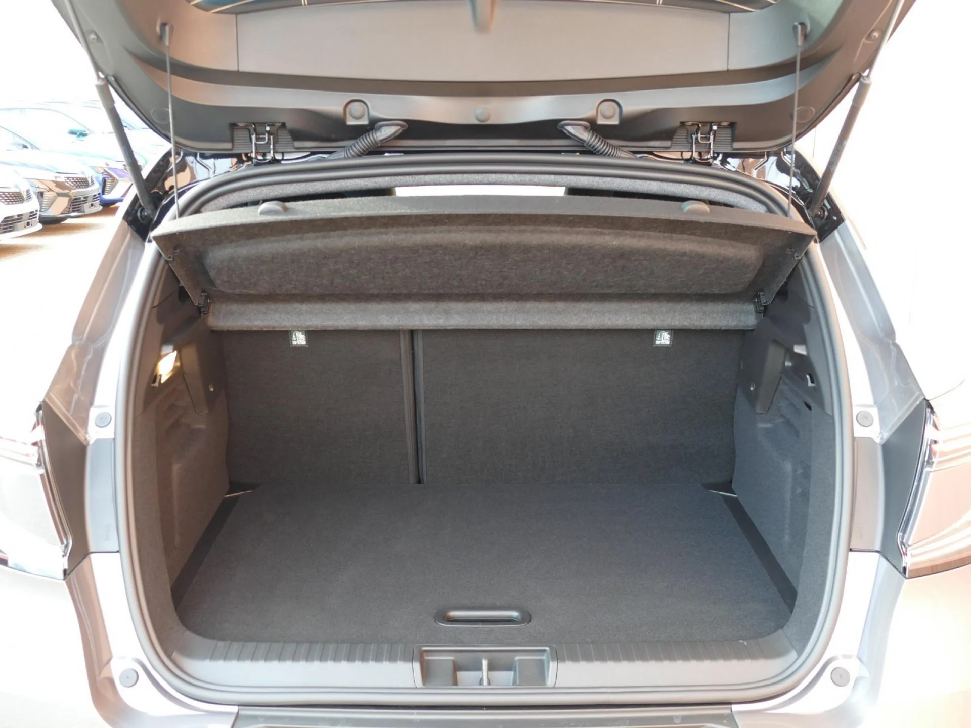 RENAULT CAPTUR - Miniature 4 sur 33 - Cliquer pour voir cette photo