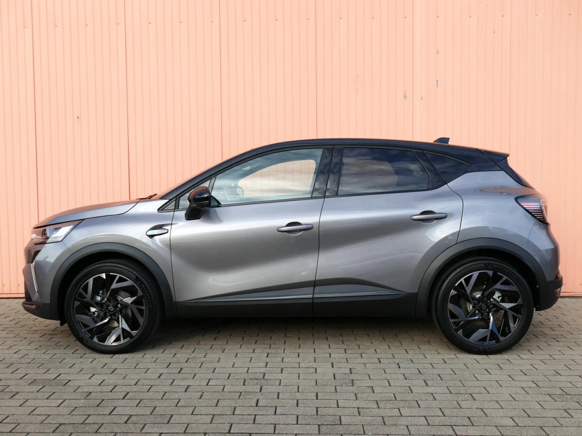 RENAULT CAPTUR - Miniature 31 sur 33 - Cliquer pour voir cette photo