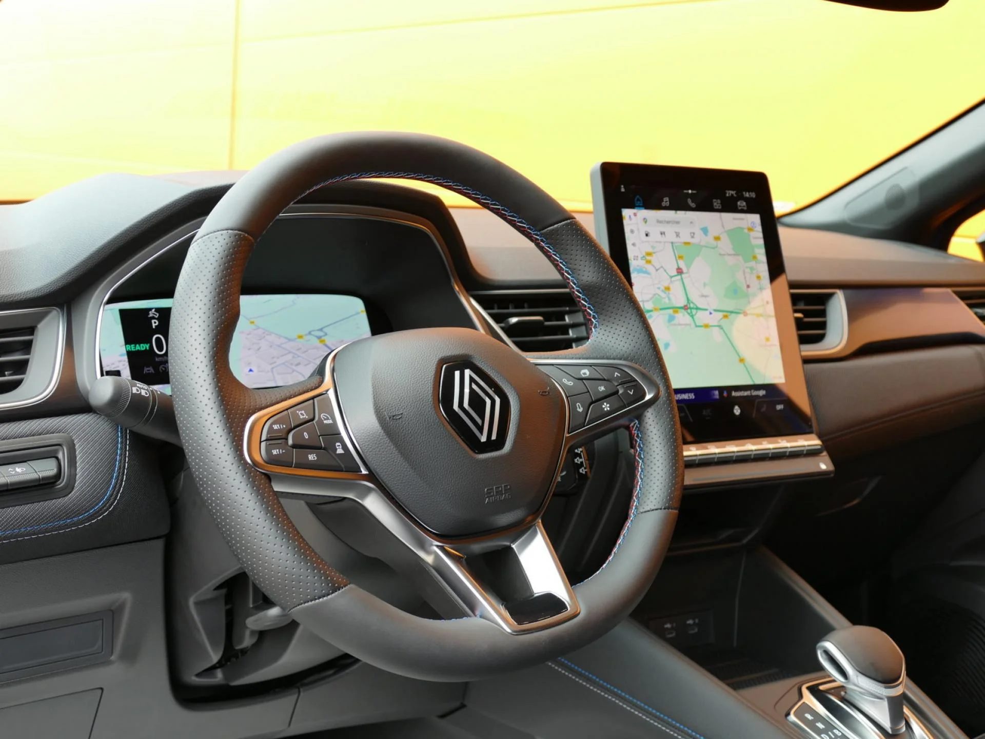 RENAULT CAPTUR - Miniature 15 sur 33 - Cliquer pour voir cette photo