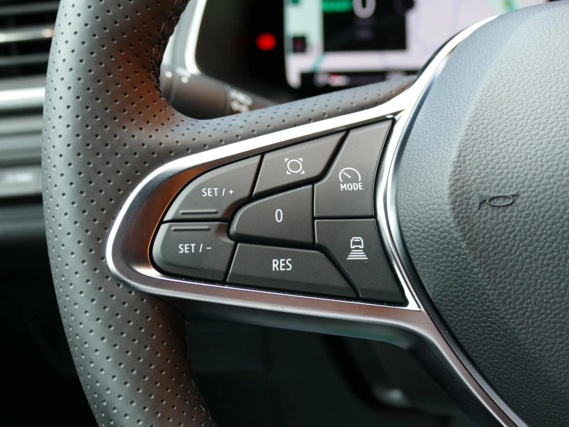 RENAULT CAPTUR - Miniature 17 sur 32 - Cliquer pour voir cette photo