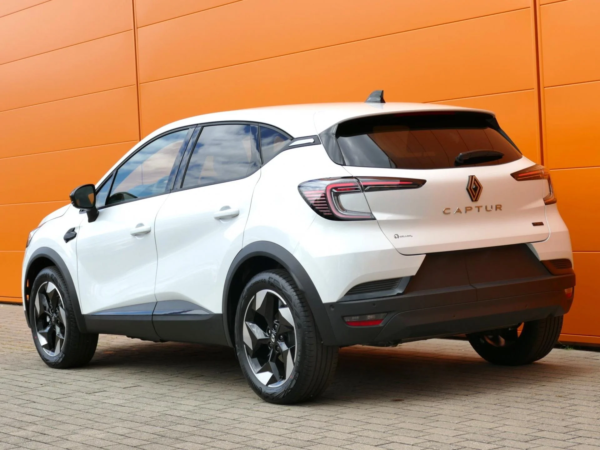 RENAULT CAPTUR - Miniature 4 sur 32 - Cliquer pour voir cette photo