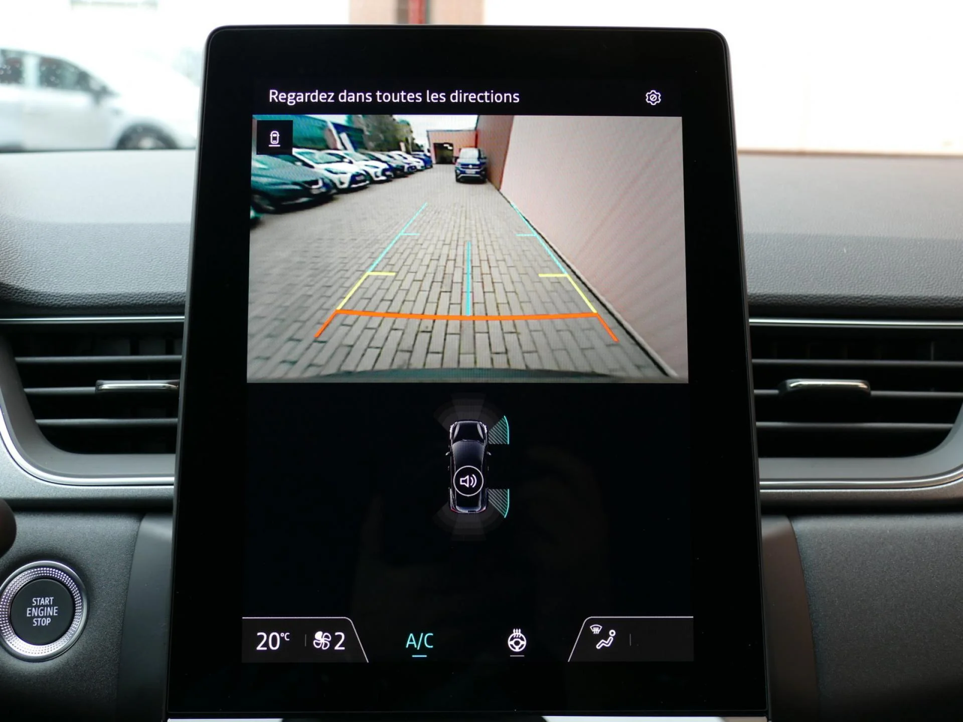 RENAULT CAPTUR - Miniature 21 sur 32 - Cliquer pour voir cette photo
