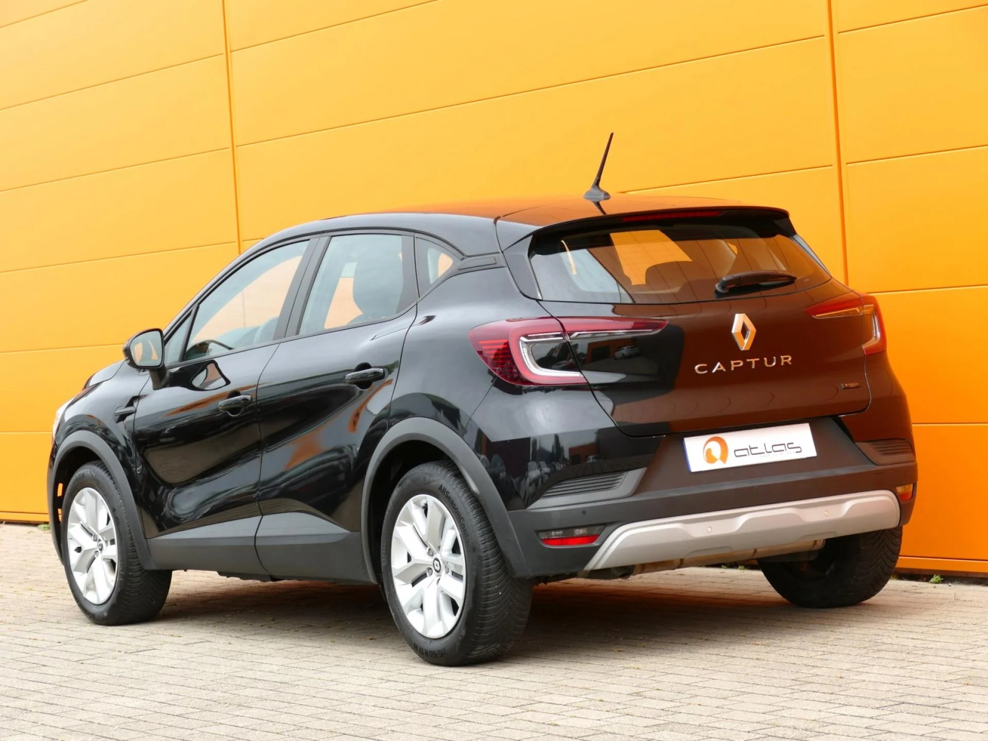 RENAULT CAPTUR - Miniature 4 sur 31 - Cliquer pour voir cette photo