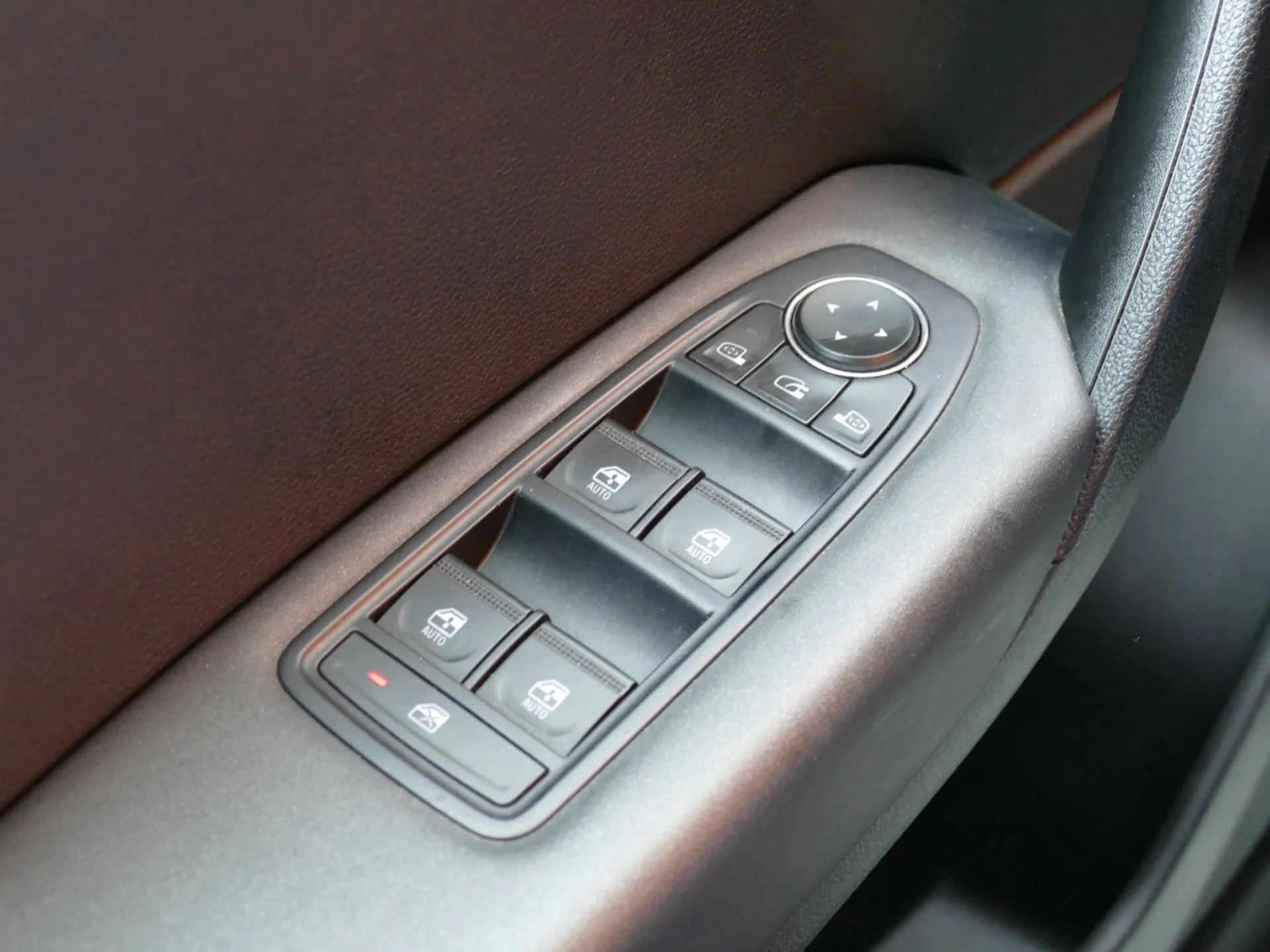 RENAULT CAPTUR - Miniature 23 sur 31 - Cliquer pour voir cette photo