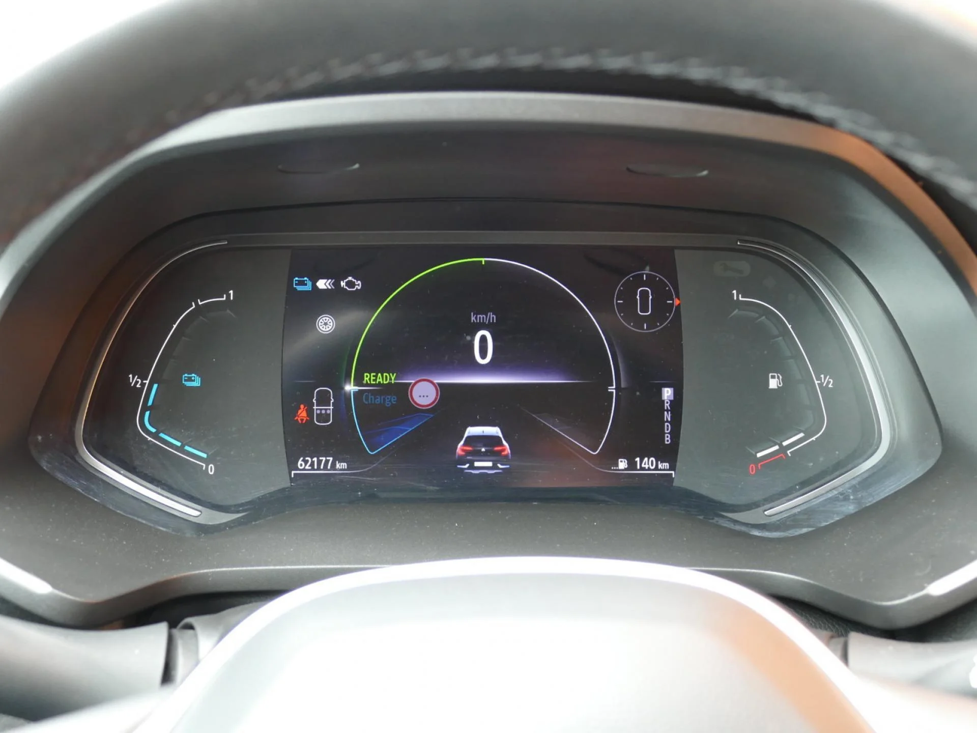 RENAULT CAPTUR - Miniature 16 sur 31 - Cliquer pour voir cette photo