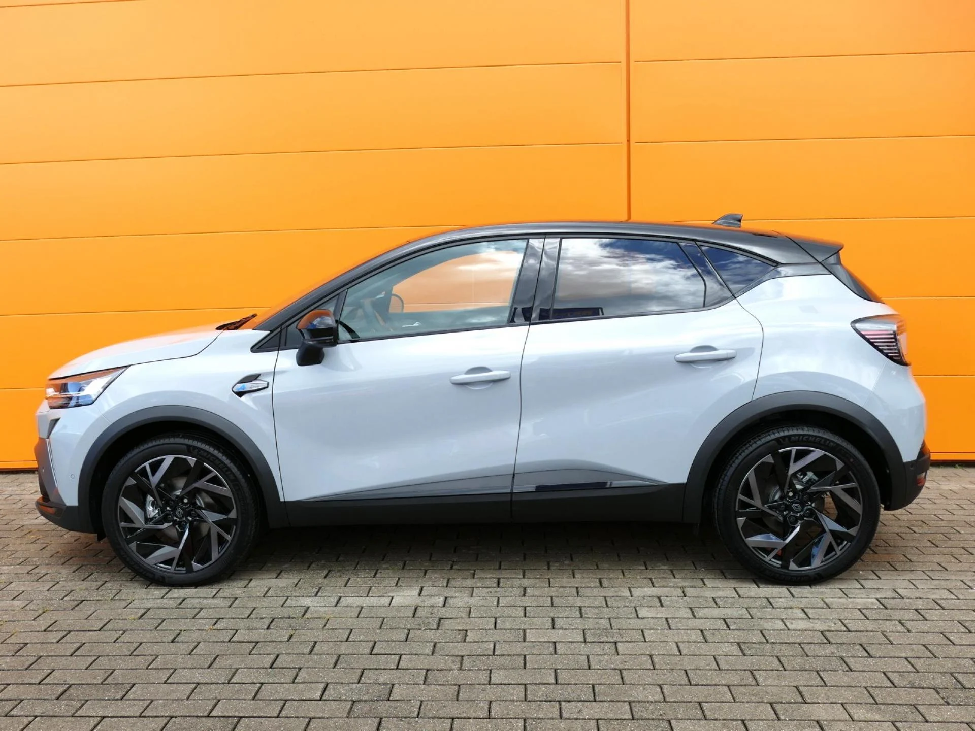 RENAULT CAPTUR - Miniature 3 sur 33 - Cliquer pour voir cette photo