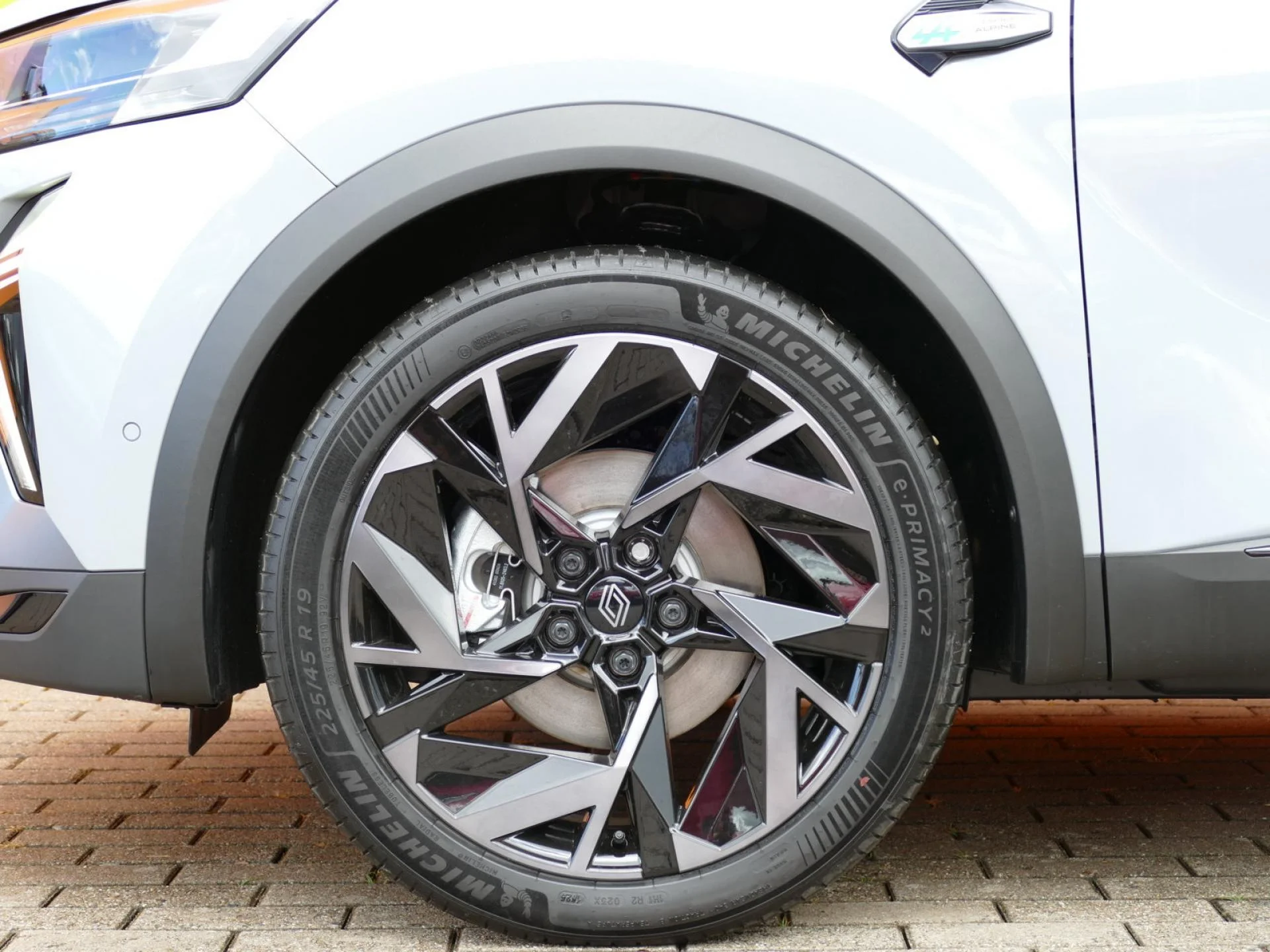 RENAULT CAPTUR - Miniature 32 sur 33 - Cliquer pour voir cette photo
