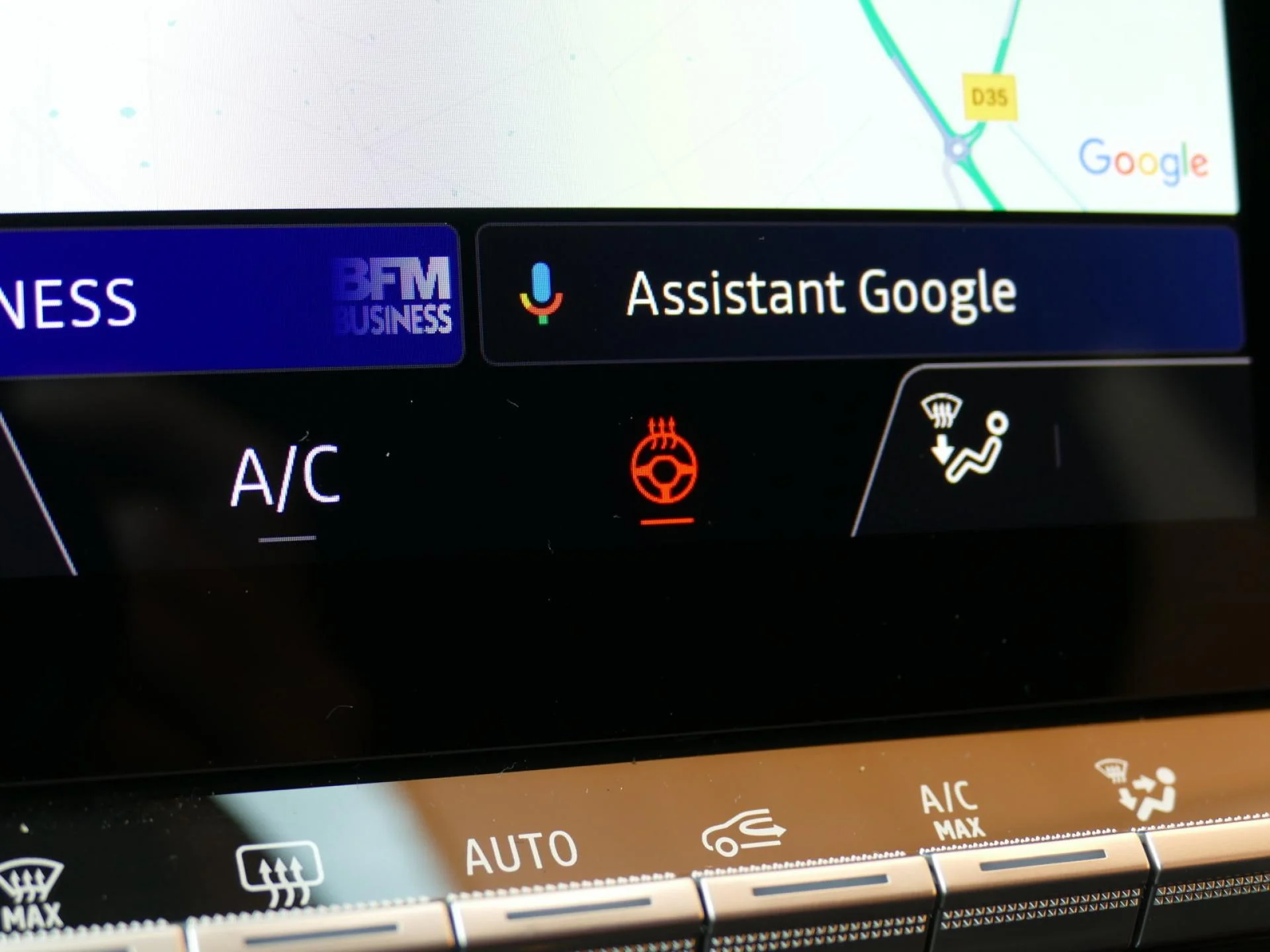 RENAULT CAPTUR - Miniature 14 sur 33 - Cliquer pour voir cette photo