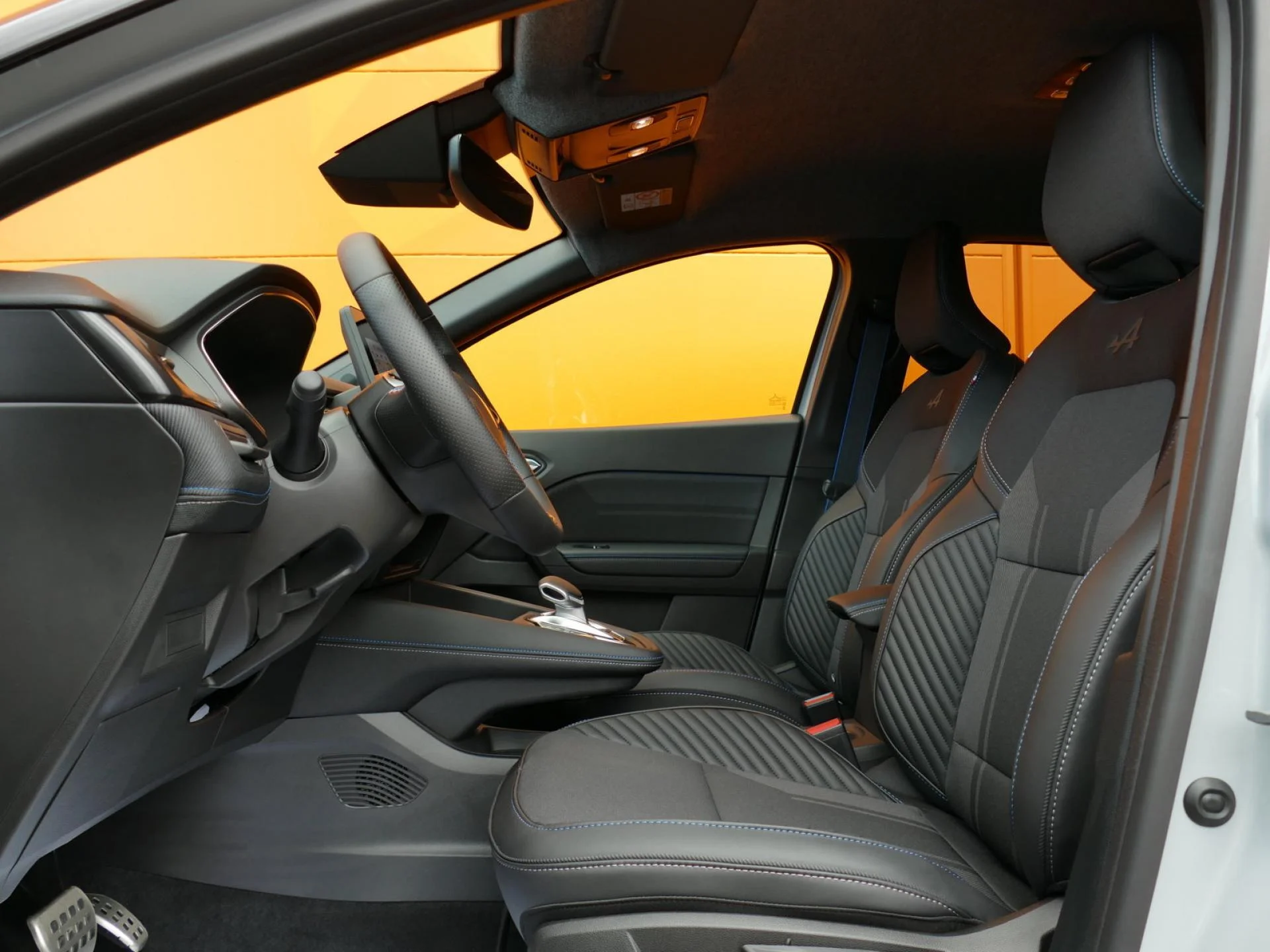 RENAULT CAPTUR - Miniature 6 sur 33 - Cliquer pour voir cette photo