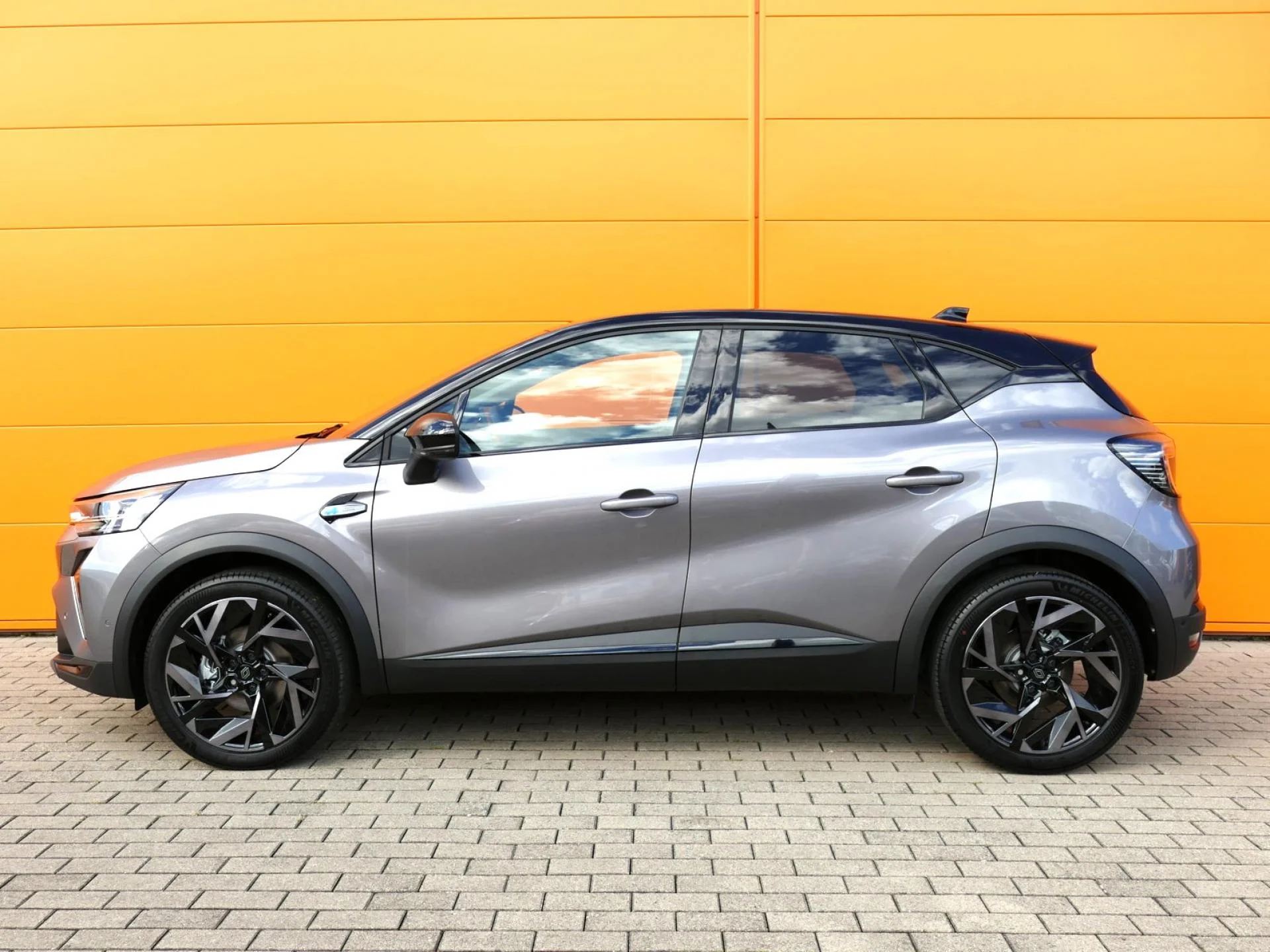 RENAULT CAPTUR - Miniature 3 sur 33 - Cliquer pour voir cette photo