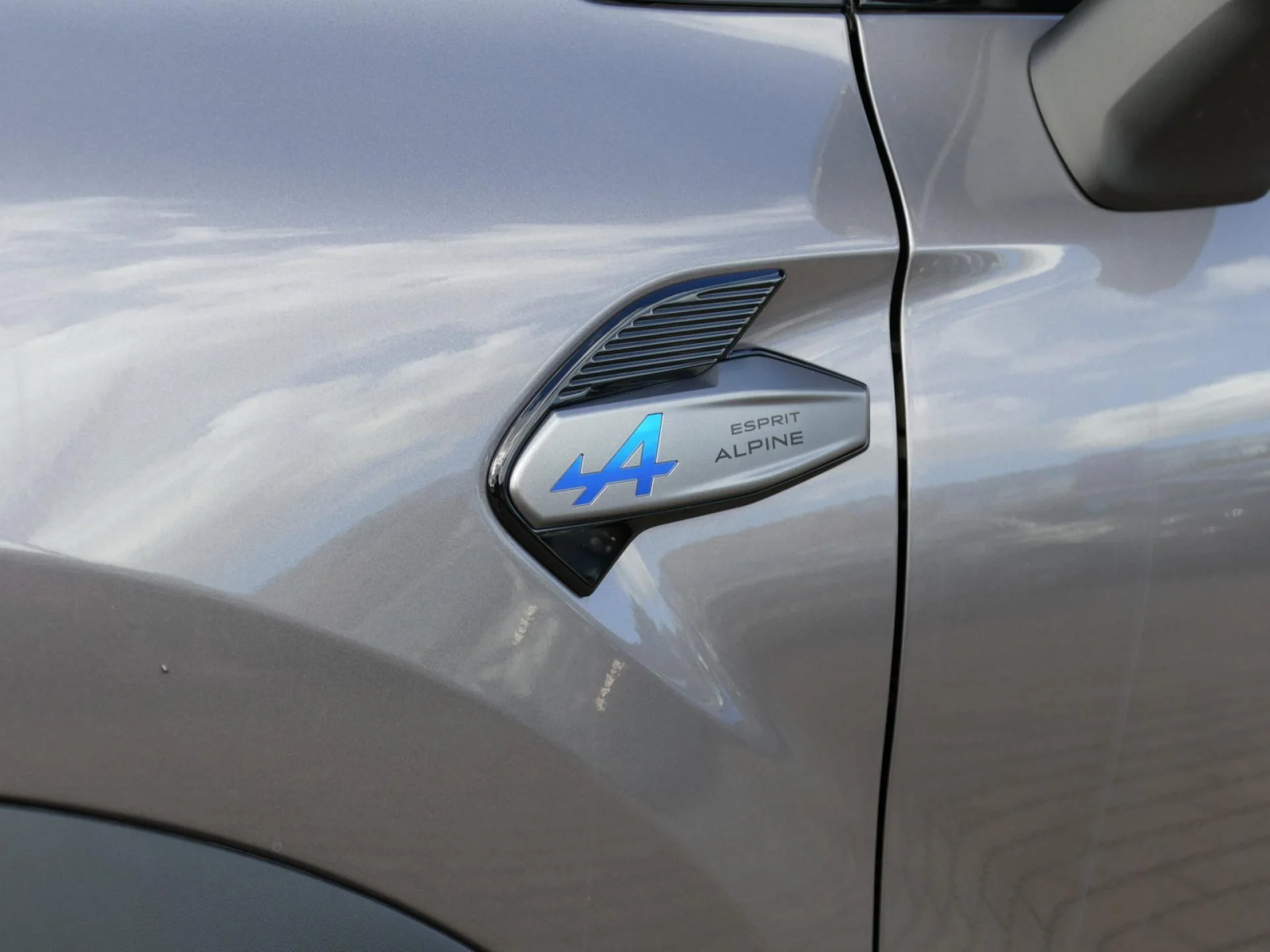 RENAULT CAPTUR - Miniature 28 sur 33 - Cliquer pour voir cette photo