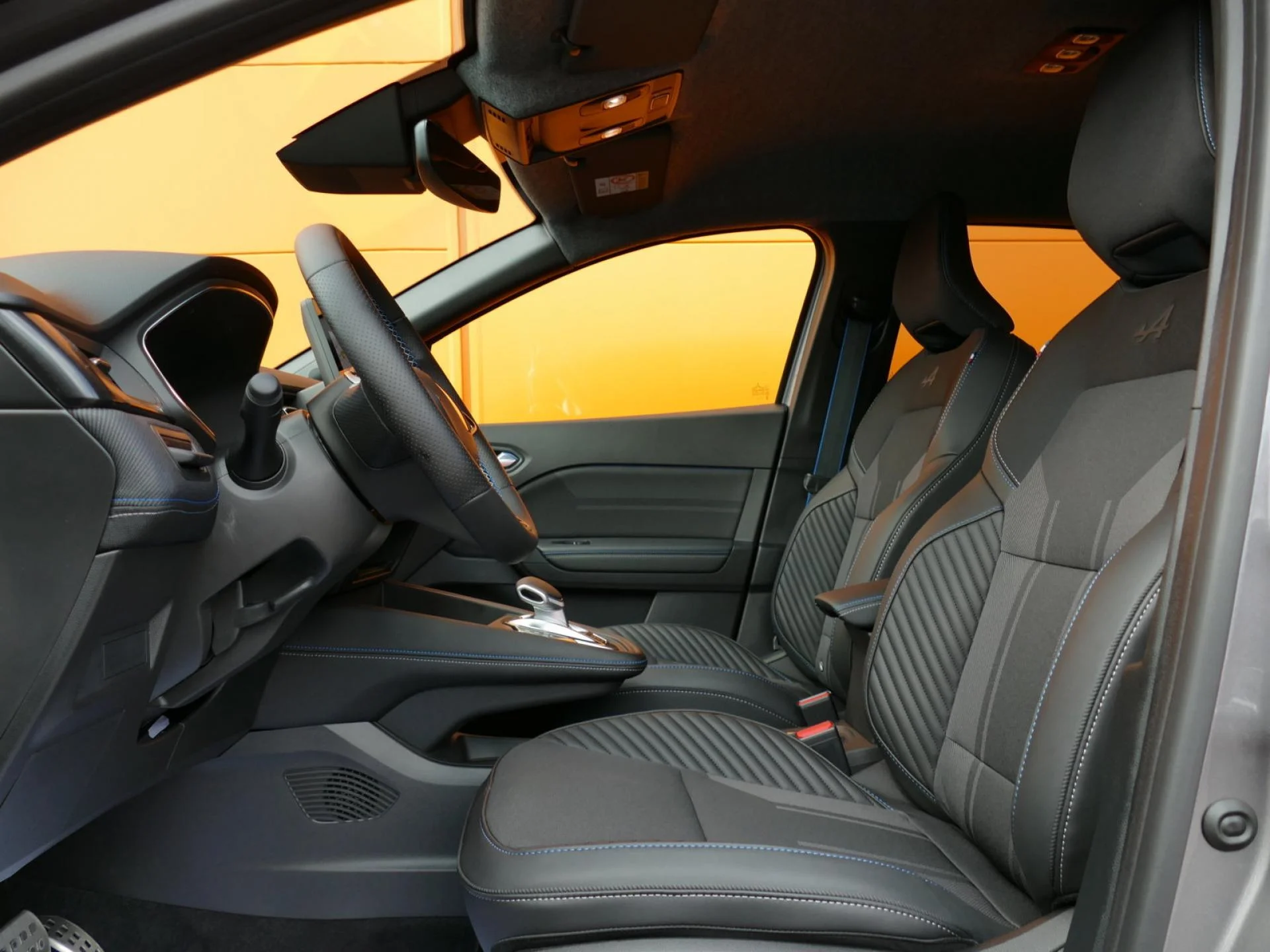 RENAULT CAPTUR - Miniature 6 sur 33 - Cliquer pour voir cette photo