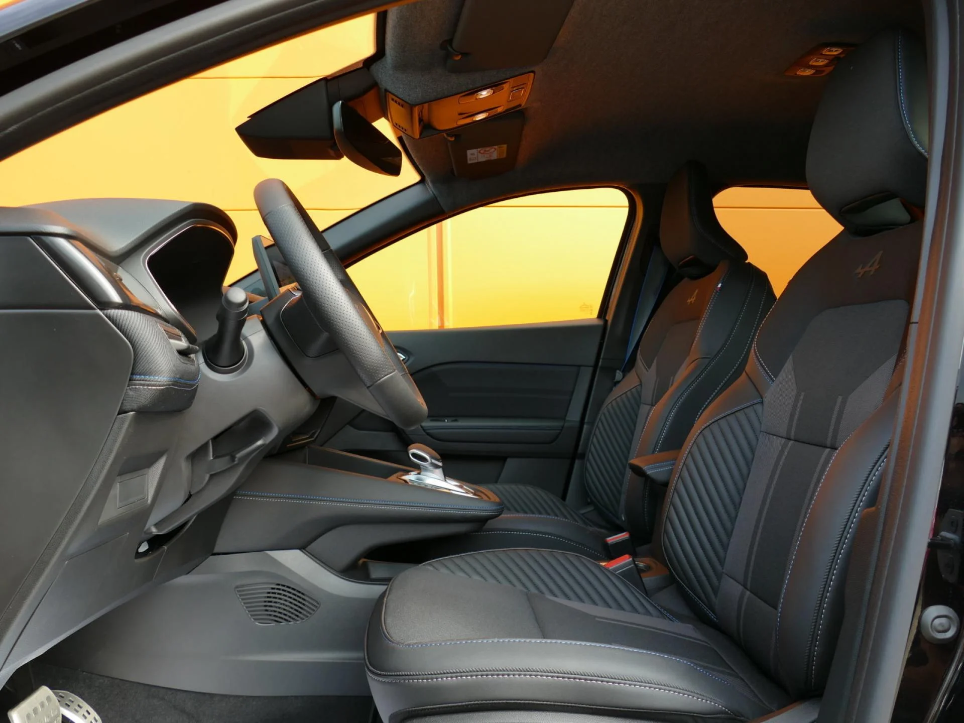RENAULT CAPTUR - Miniature 7 sur 33 - Cliquer pour voir cette photo