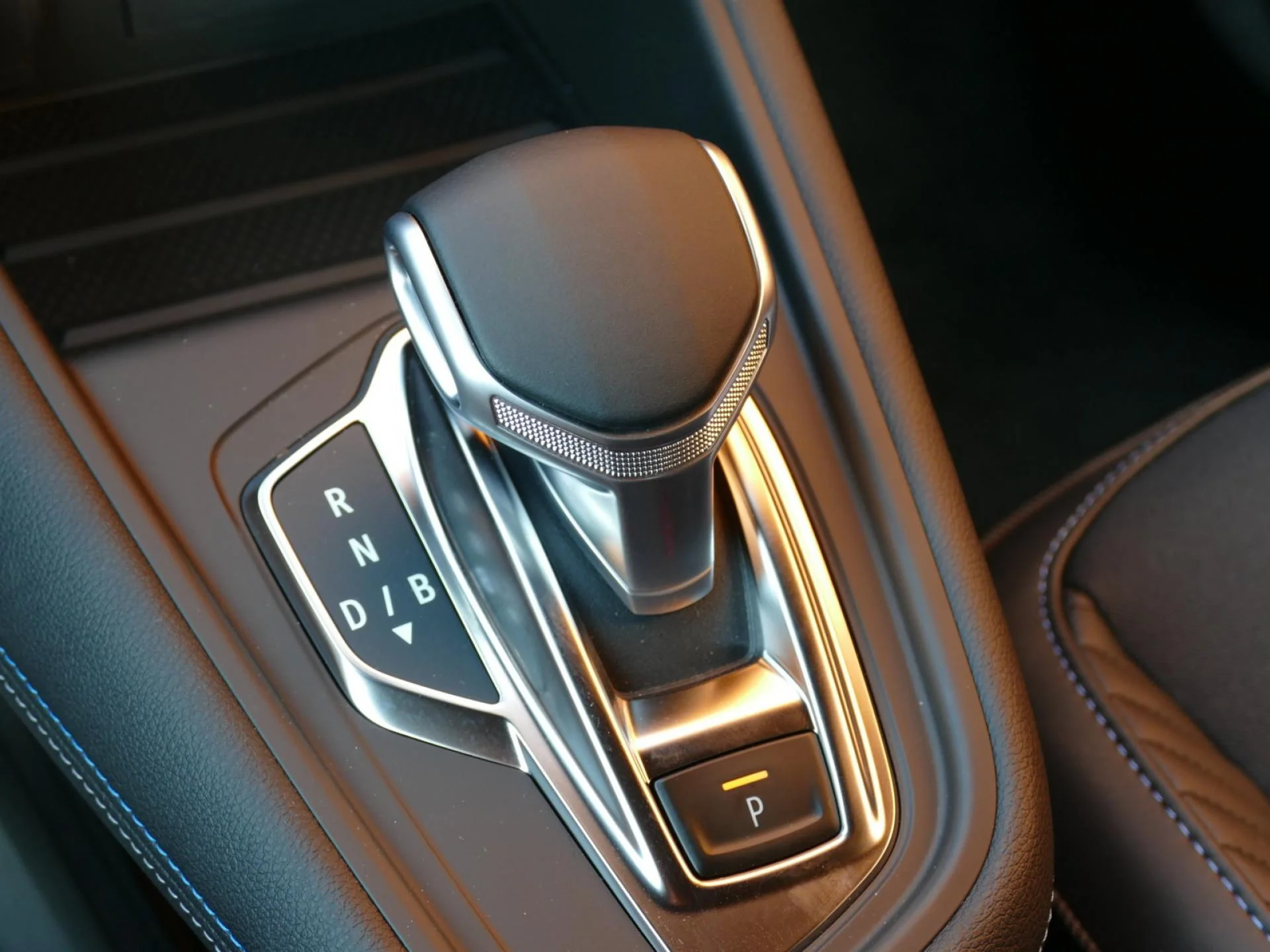 RENAULT CAPTUR - Miniature 19 sur 33 - Cliquer pour voir cette photo