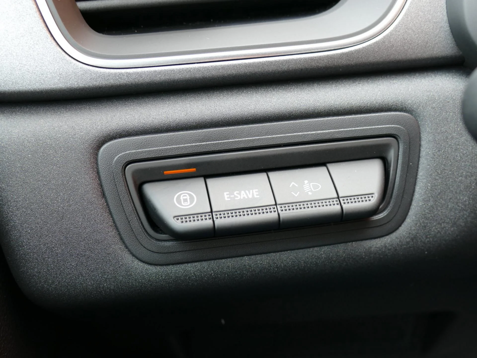 RENAULT CAPTUR - Miniature 13 sur 26 - Cliquer pour voir cette photo