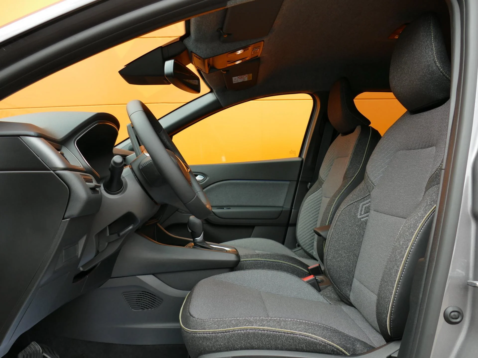 RENAULT CAPTUR - Miniature 4 sur 26 - Cliquer pour voir cette photo