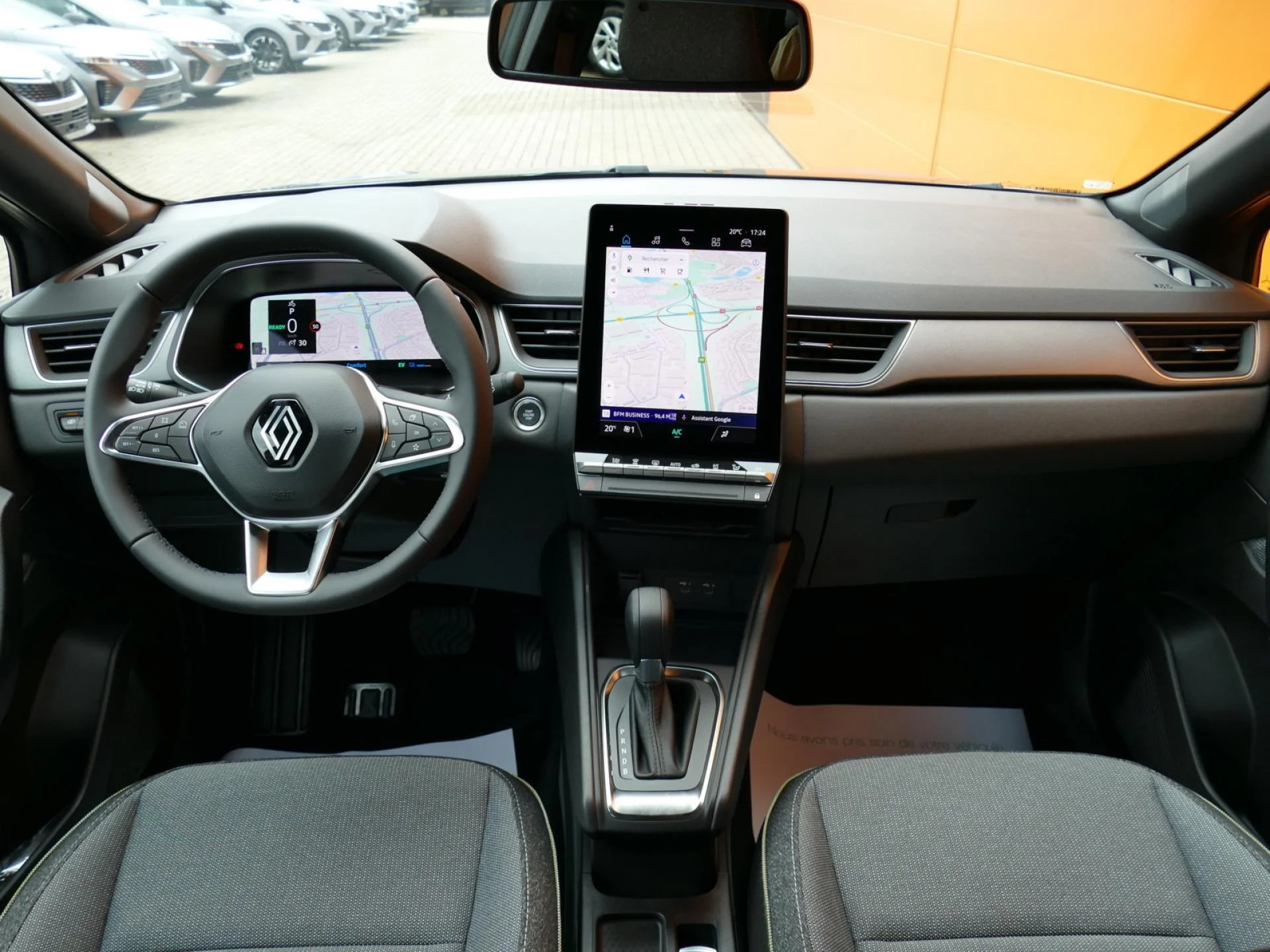 RENAULT CAPTUR - Miniature 3 sur 26 - Cliquer pour voir cette photo