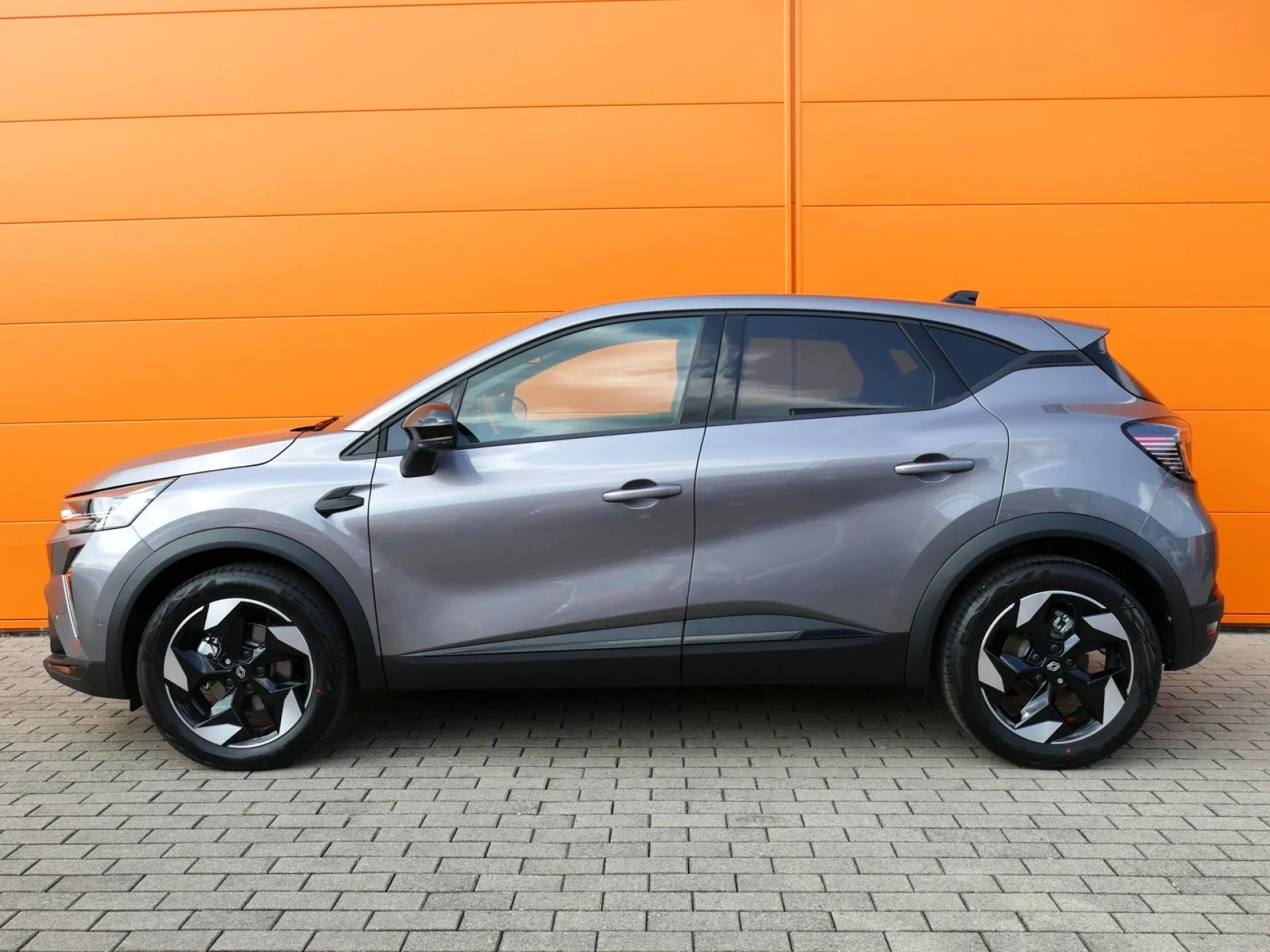 RENAULT CAPTUR - Miniature 3 sur 32 - Cliquer pour voir cette photo