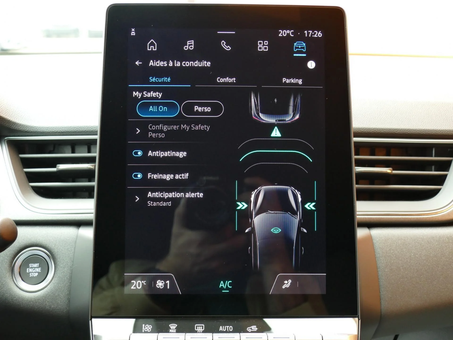 RENAULT CAPTUR - Miniature 8 sur 26 - Cliquer pour voir cette photo