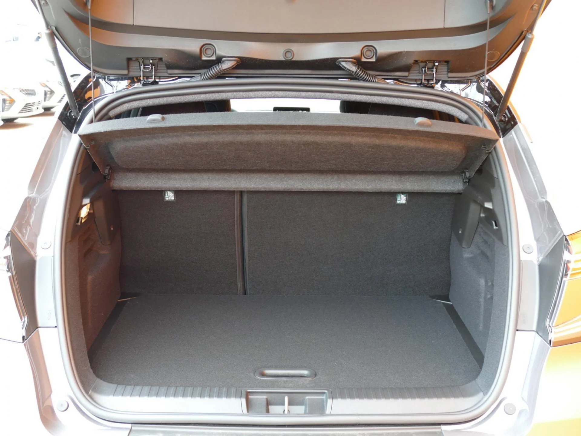 RENAULT CAPTUR - Miniature 6 sur 26 - Cliquer pour voir cette photo