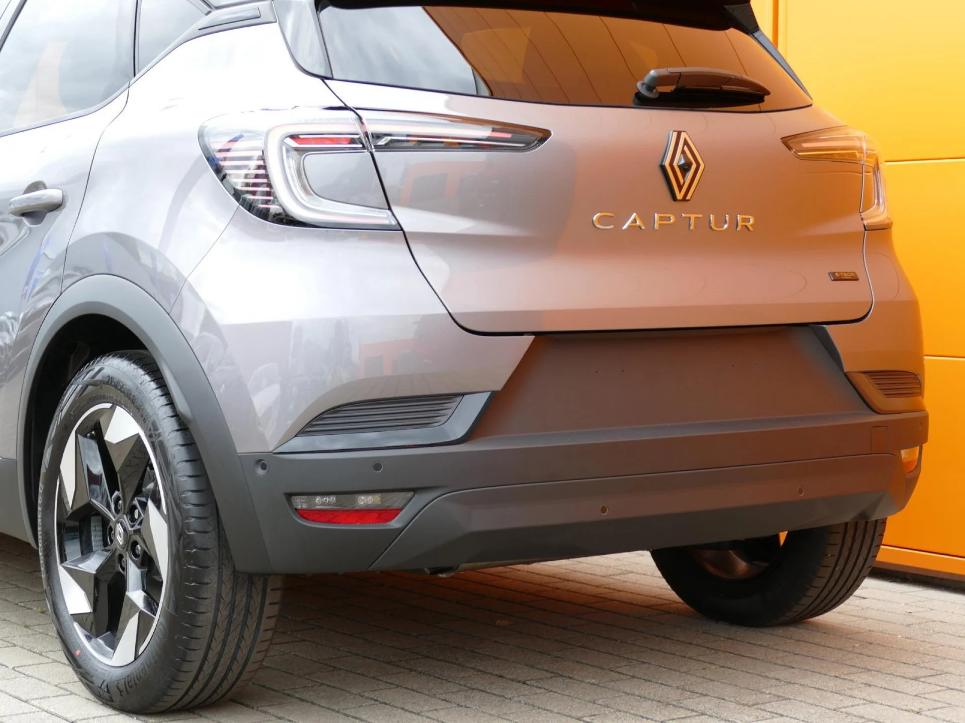 RENAULT CAPTUR - Miniature 24 sur 26 - Cliquer pour voir cette photo