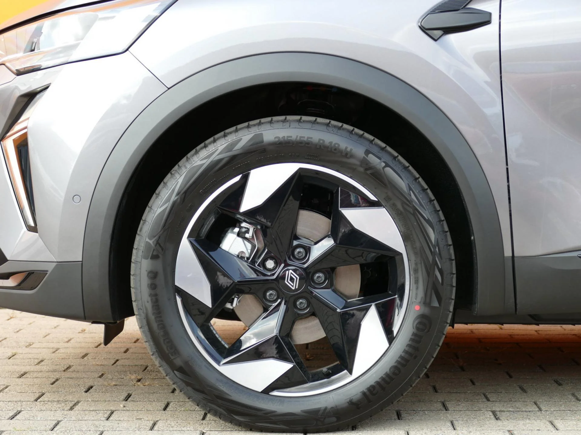 RENAULT CAPTUR - Miniature 30 sur 32 - Cliquer pour voir cette photo