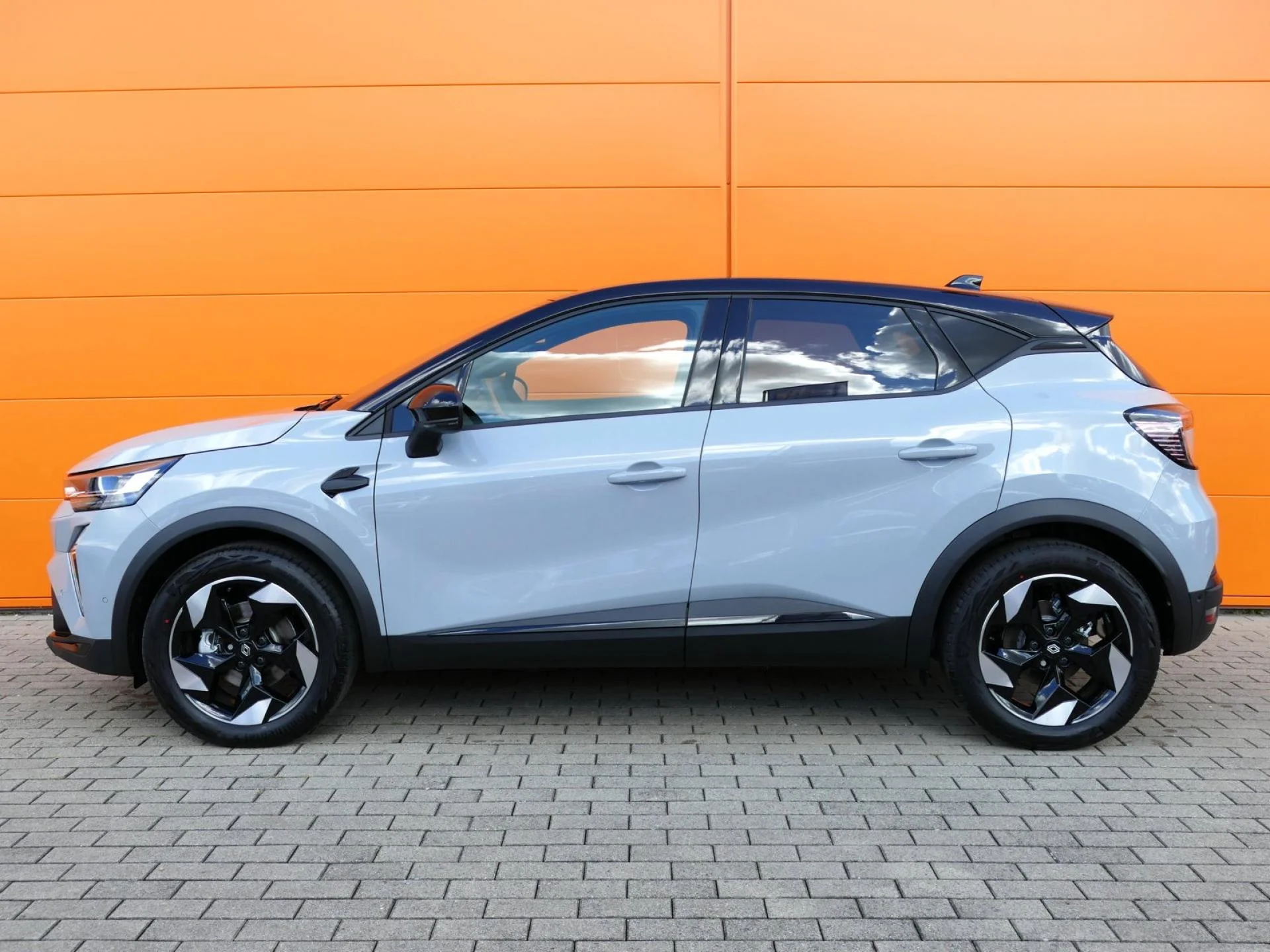RENAULT CAPTUR - Miniature 3 sur 31 - Cliquer pour voir cette photo